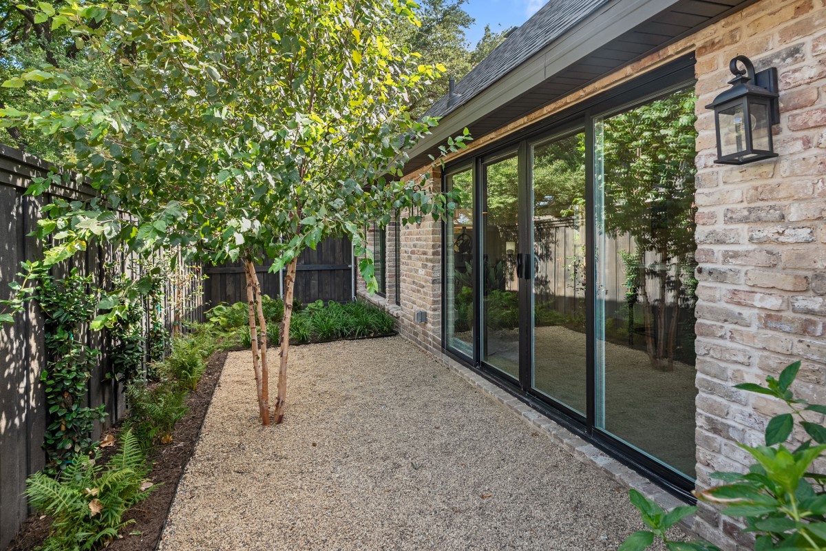 6515 Genstar Lane