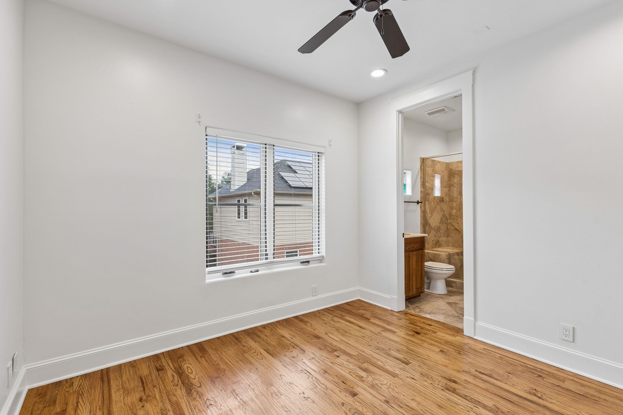 4406 Bowser Avenue 2