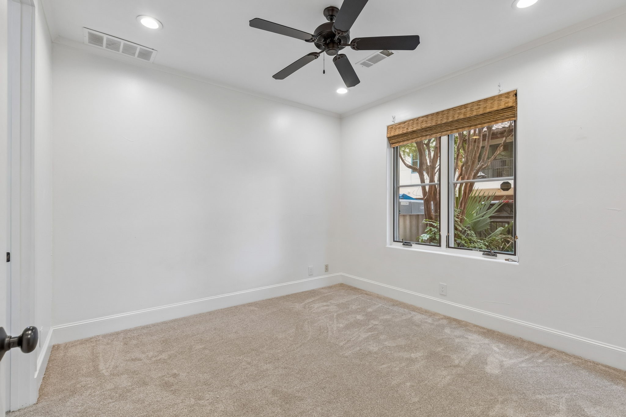 4406 Bowser Avenue 2