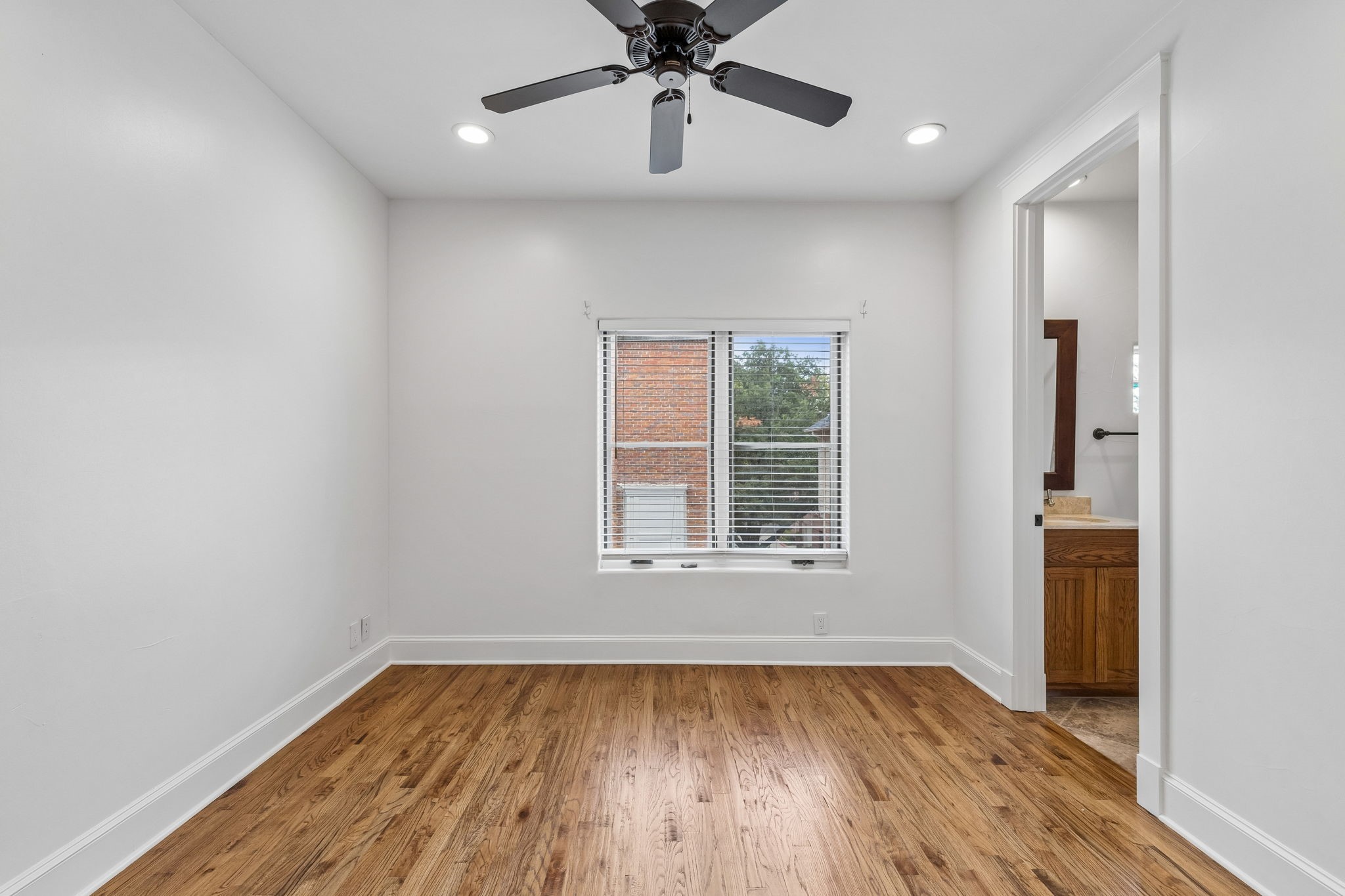 4406 Bowser Avenue 2
