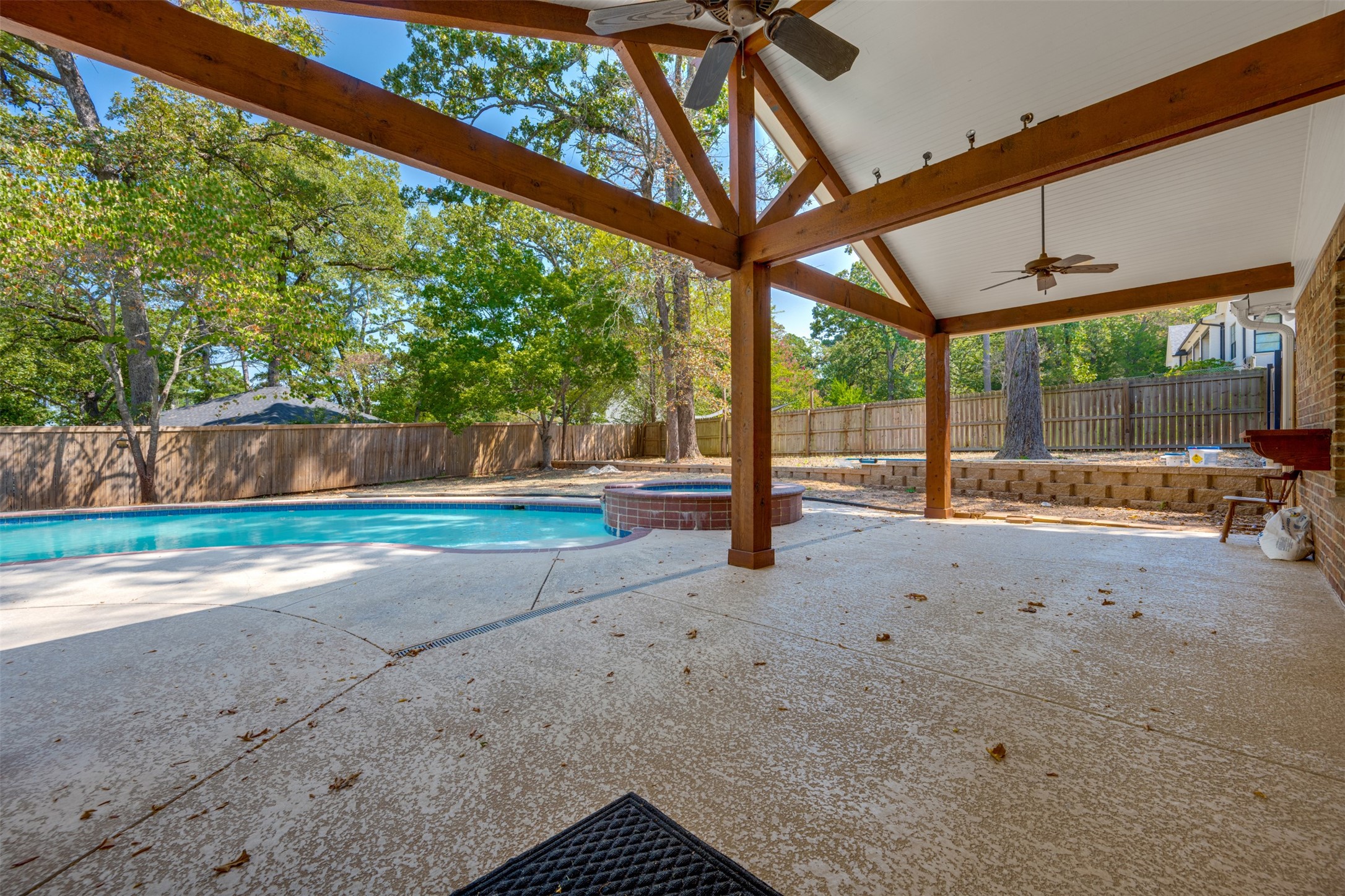16502 Caddo Trail