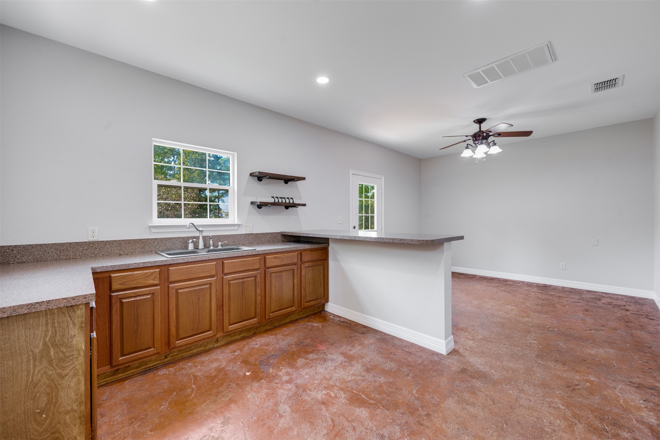 16502 Caddo Trail