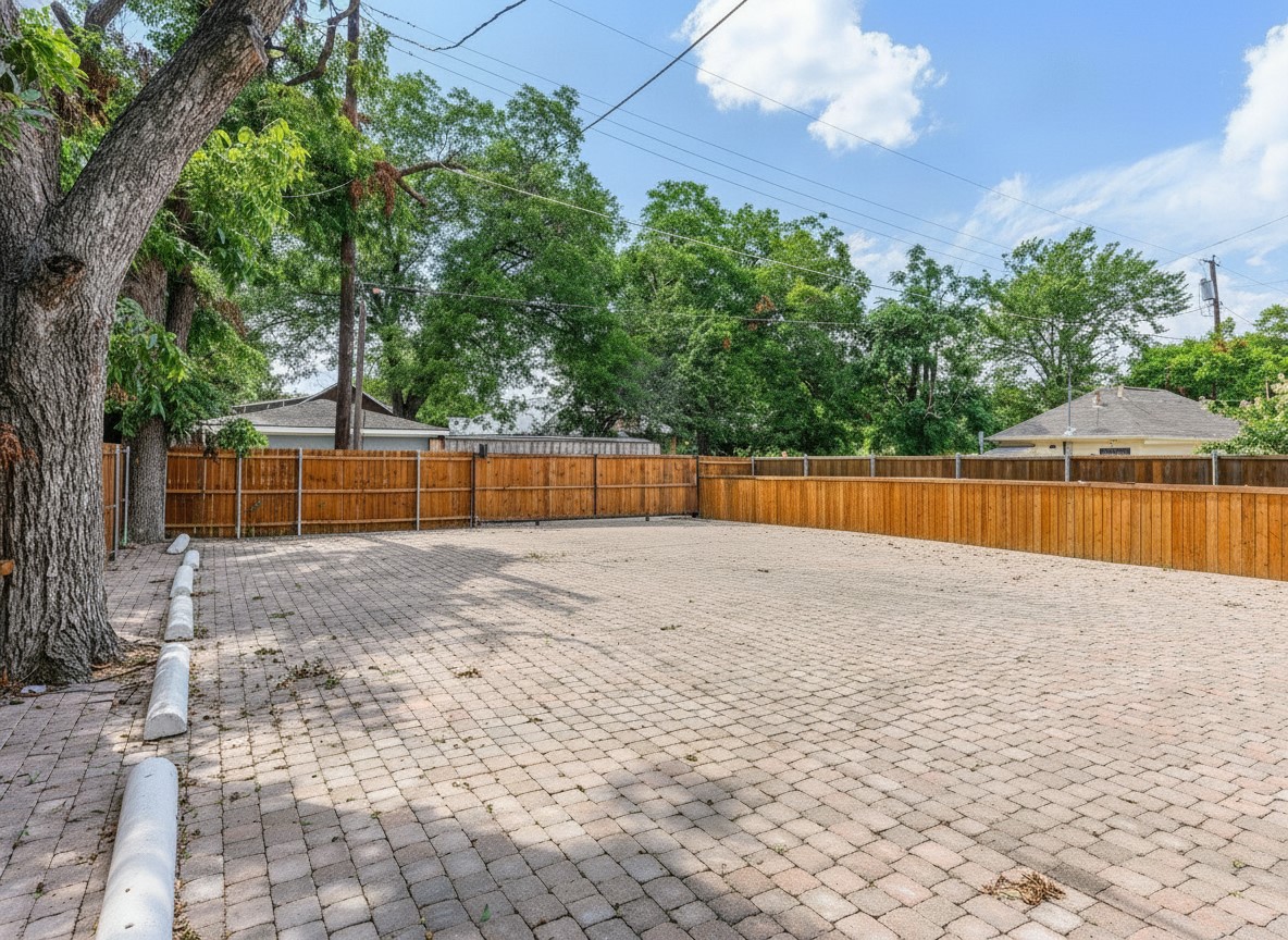 305 S Willomet Avenue 1