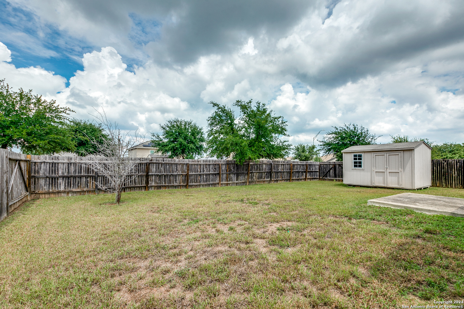 903 LEE TREVINO