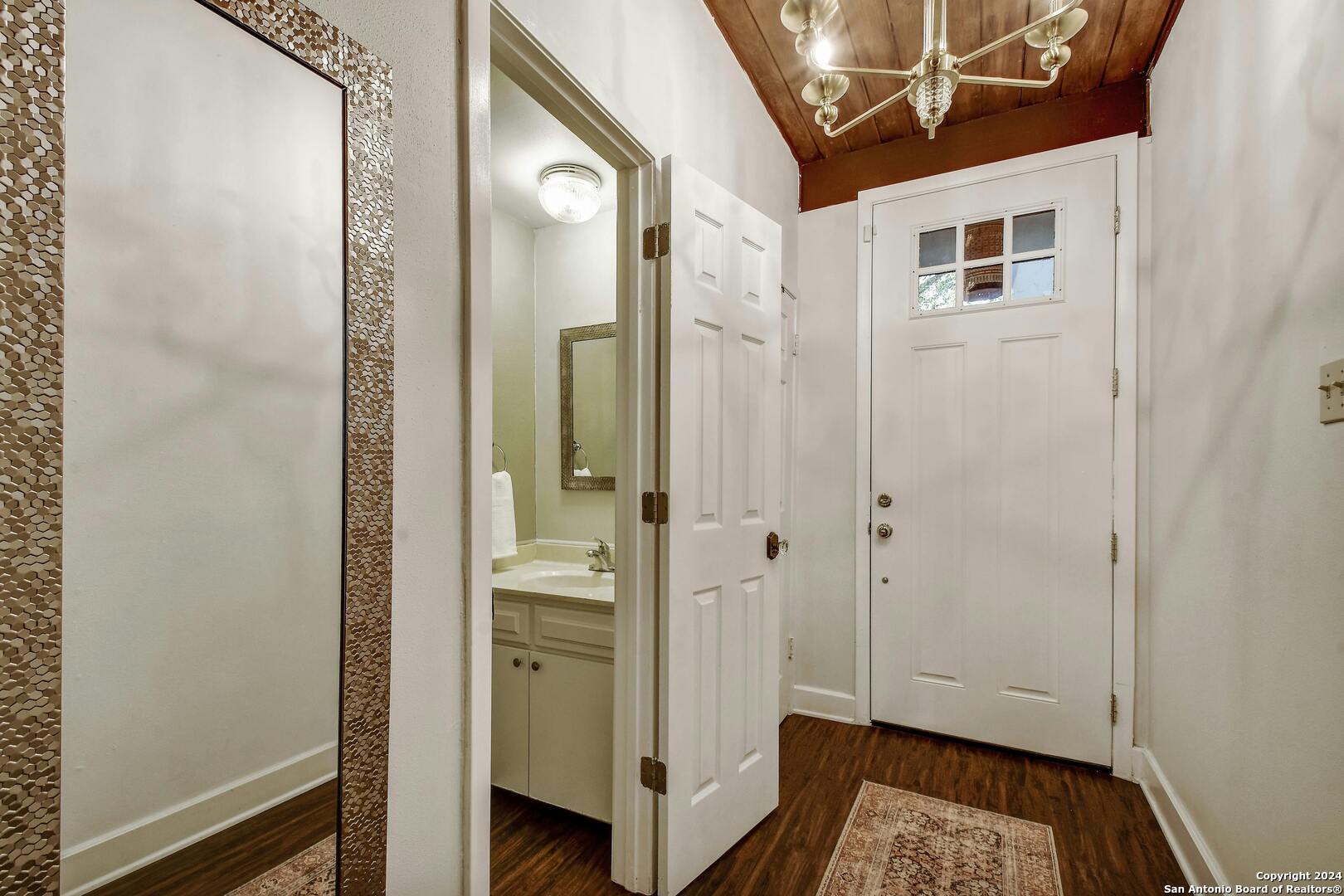3102 EISENHAUER RD Unit: C-24