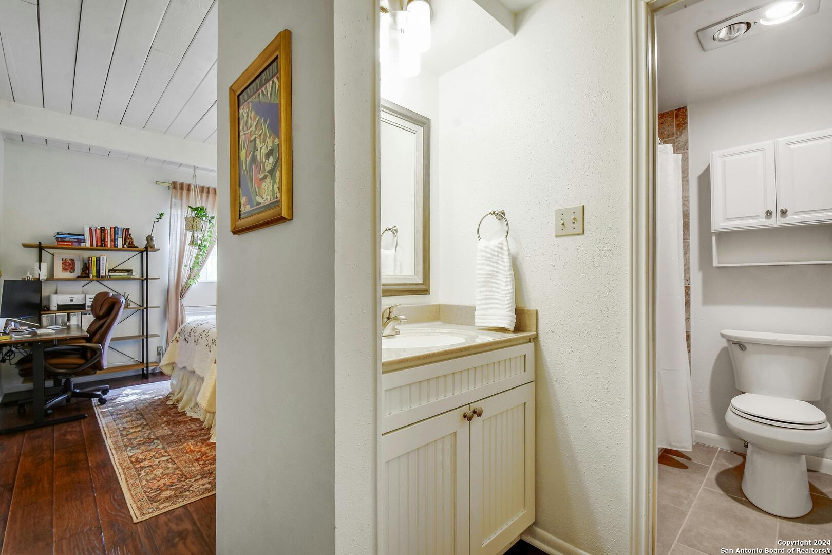 3102 EISENHAUER RD Unit: C-24