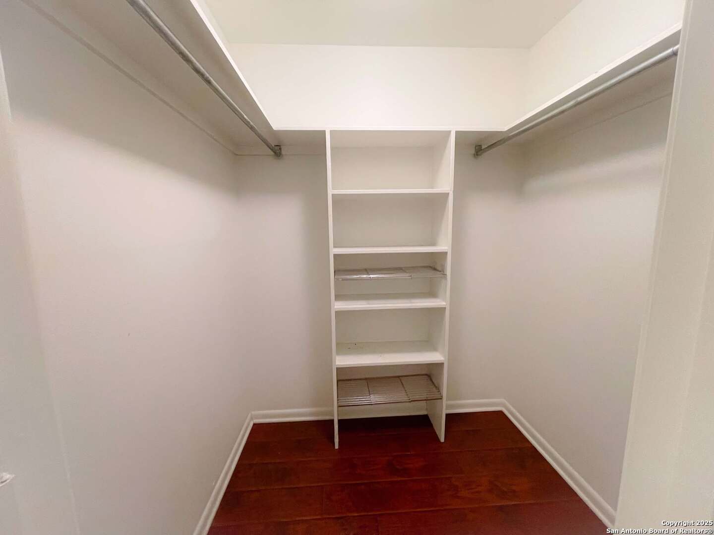 3102 EISENHAUER RD Unit: C-24