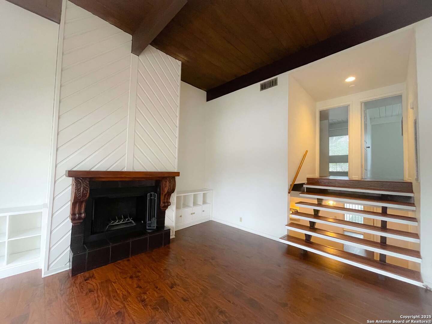 3102 EISENHAUER RD Unit: C-24