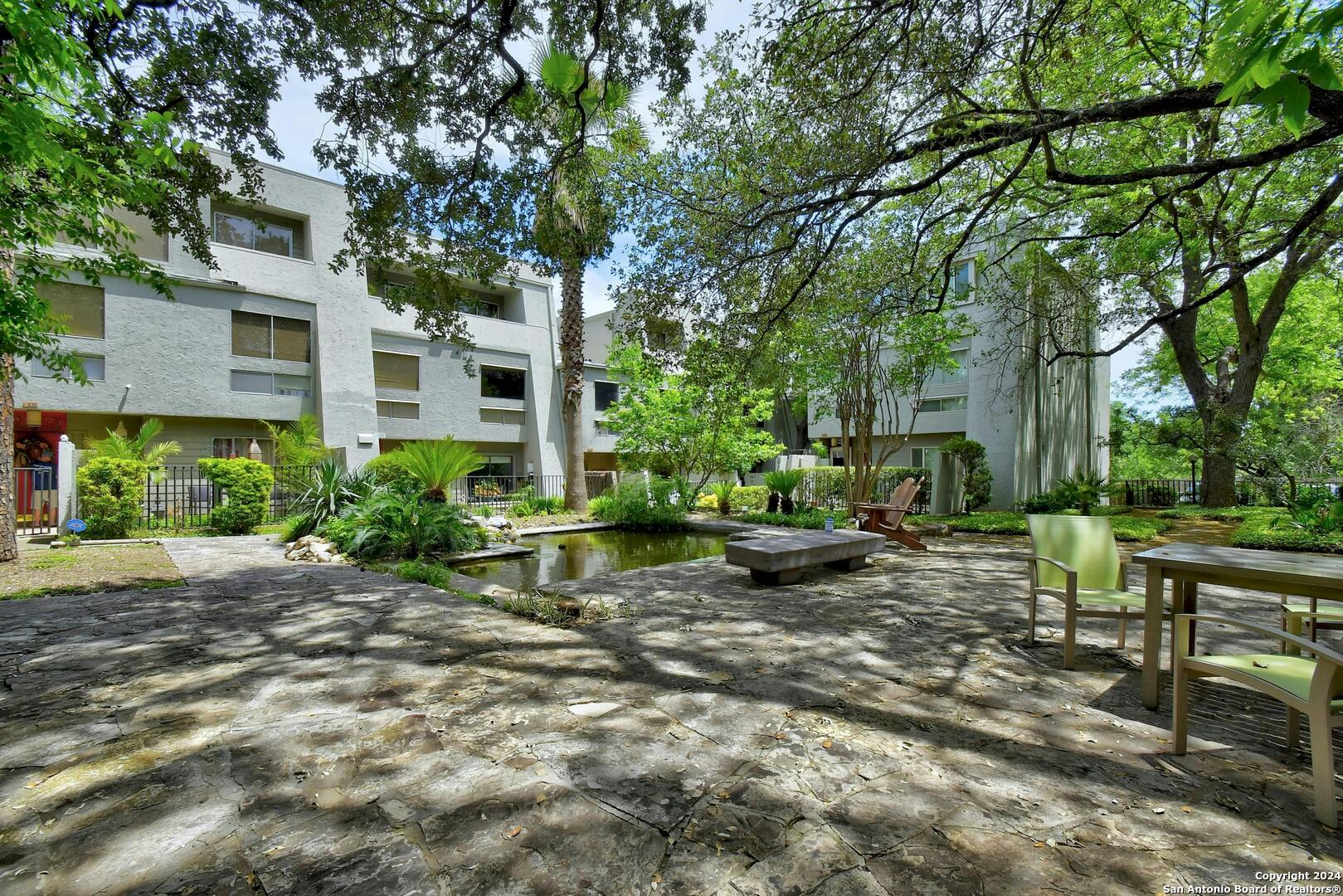 3102 EISENHAUER RD Unit: C-24