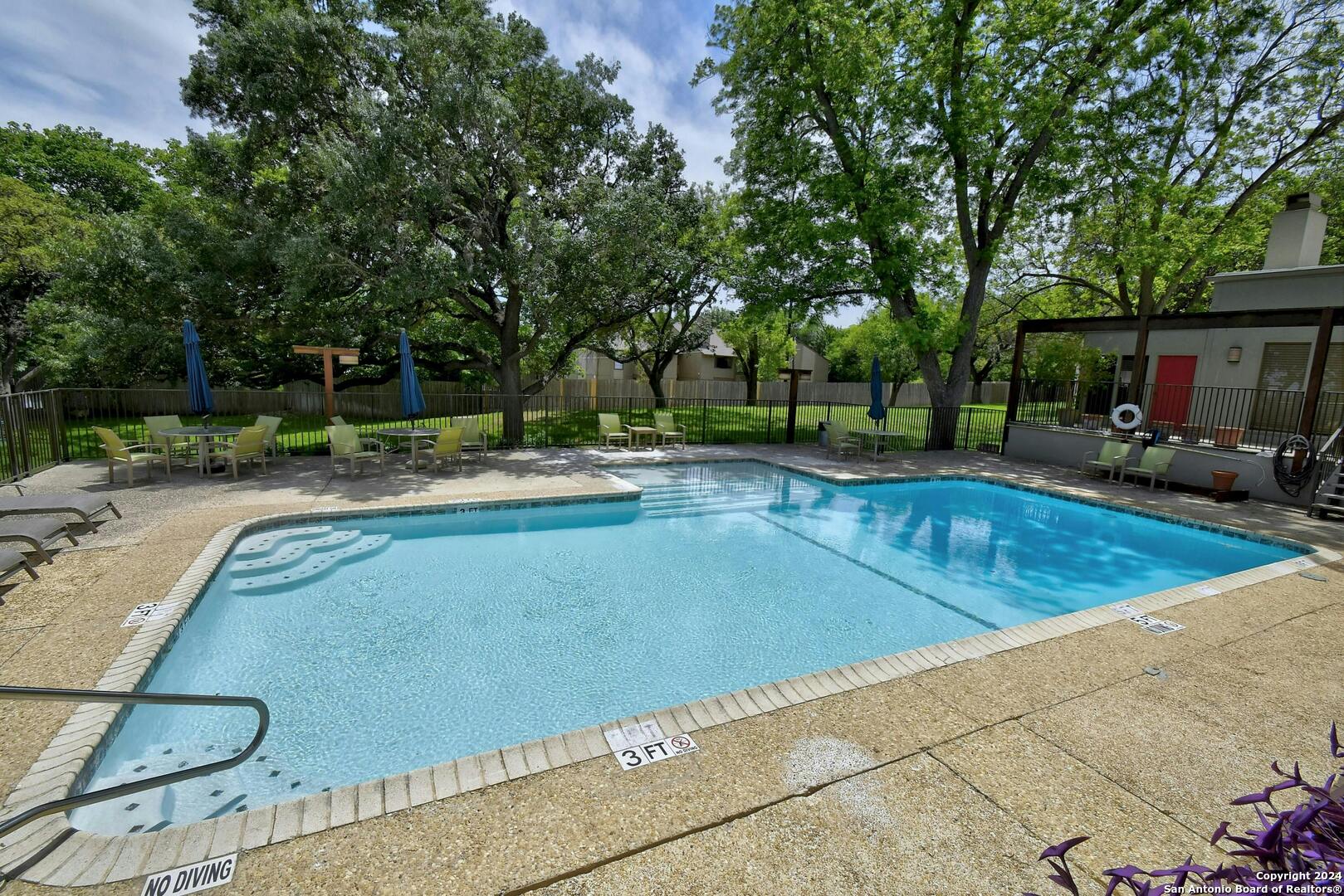3102 EISENHAUER RD Unit: C-24
