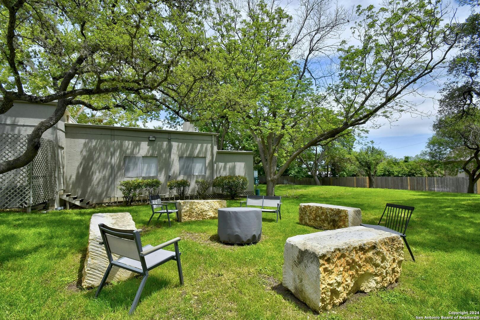 3102 EISENHAUER RD Unit: C-24