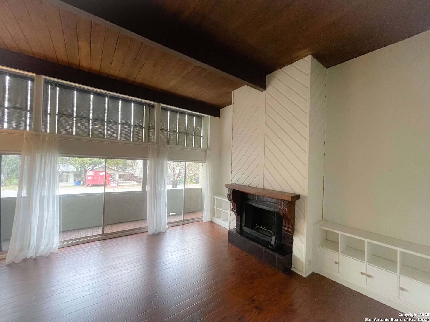 3102 EISENHAUER RD Unit: C-24