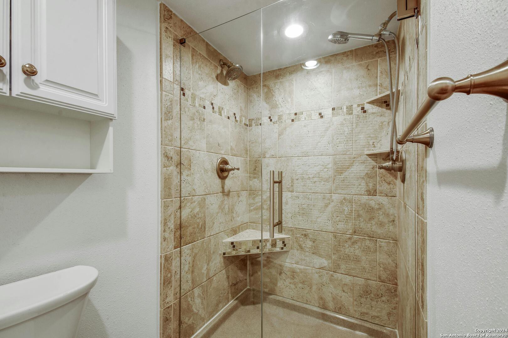 3102 EISENHAUER RD Unit: C-24
