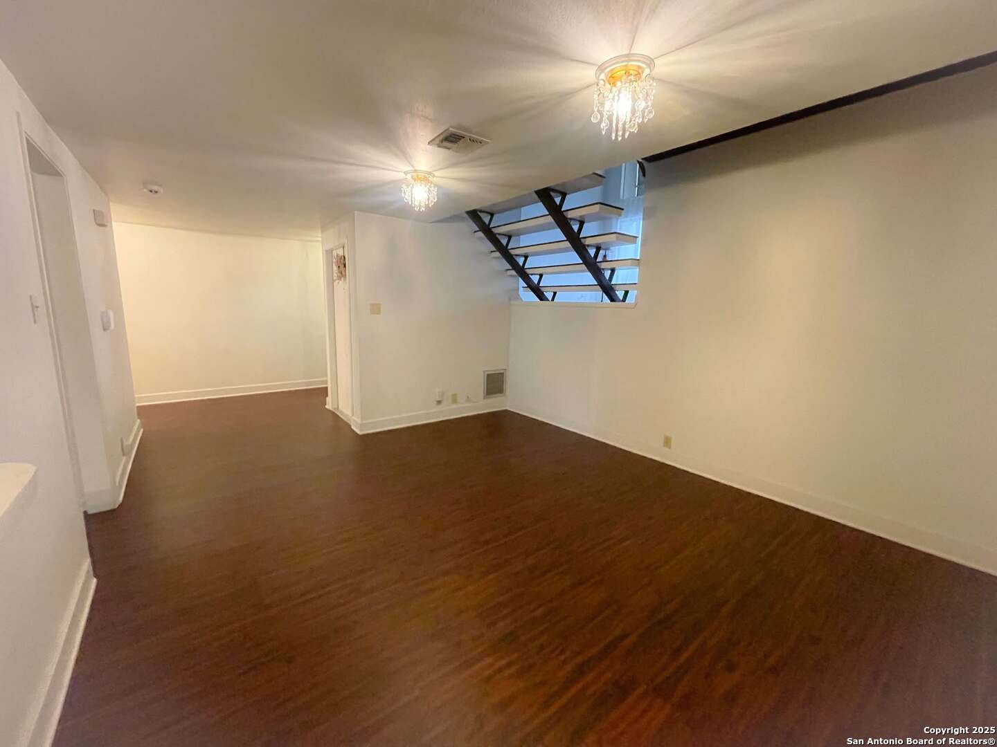 3102 EISENHAUER RD Unit: C-24
