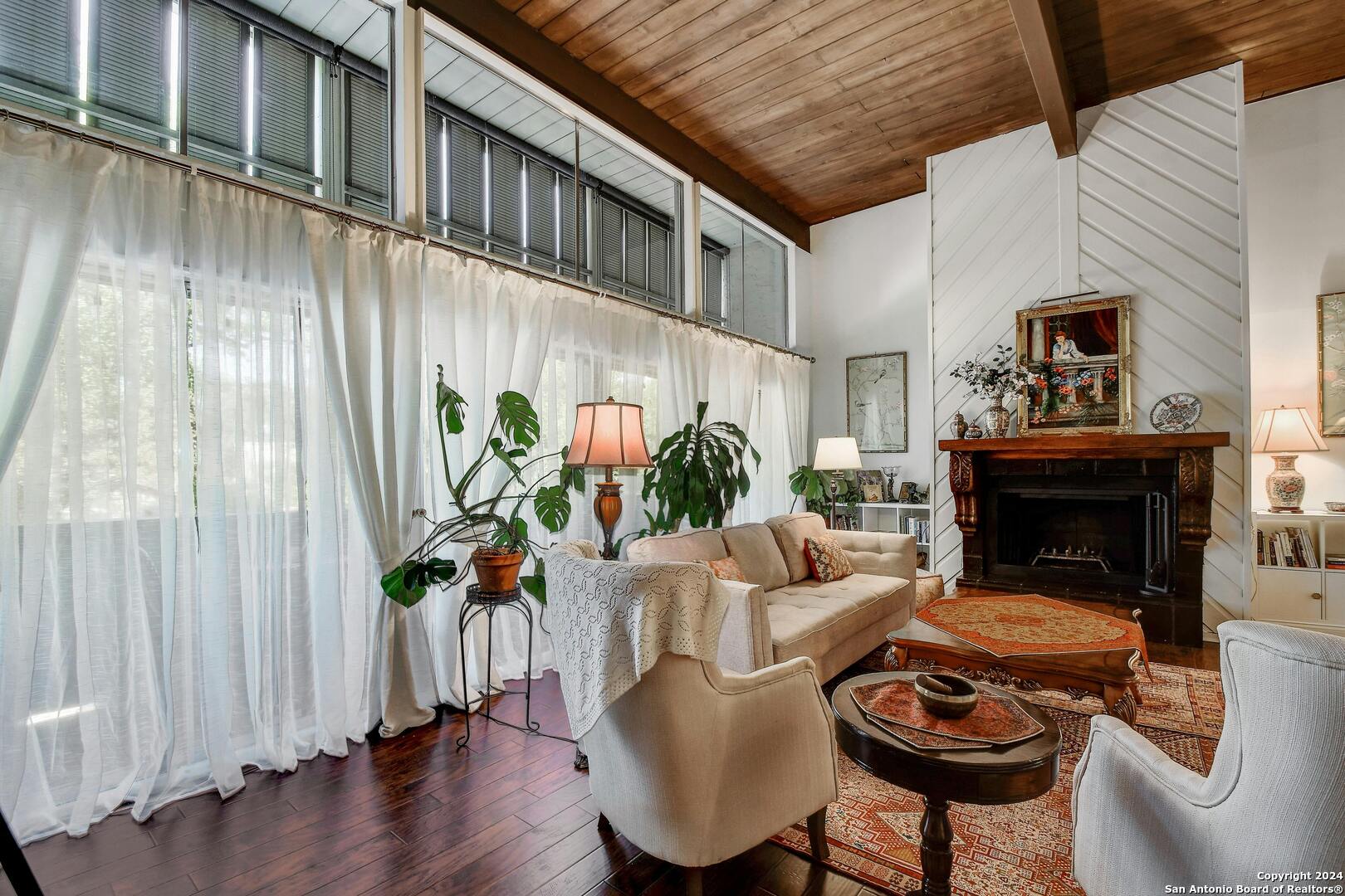 3102 EISENHAUER RD Unit: C-24