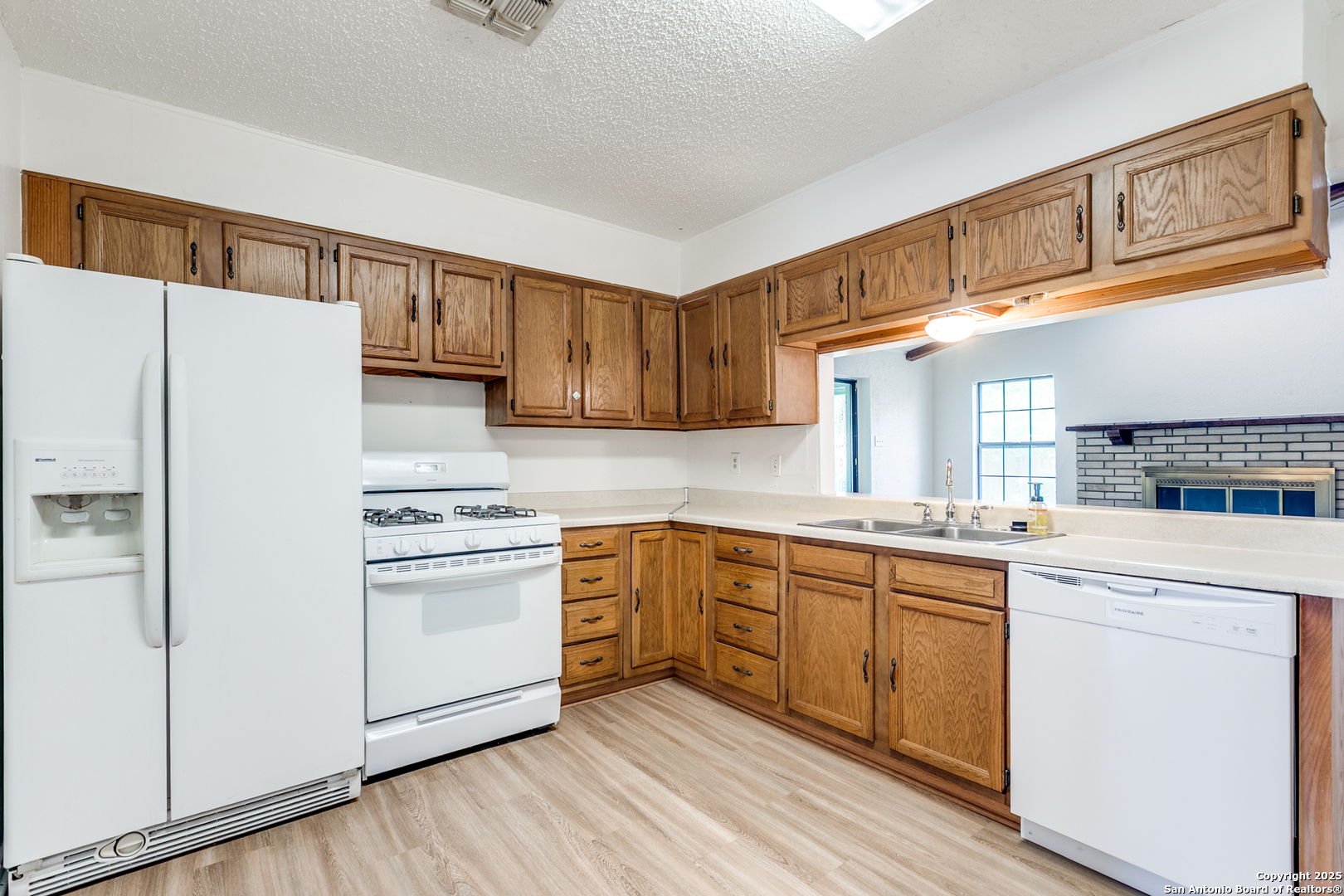 118 Elkins