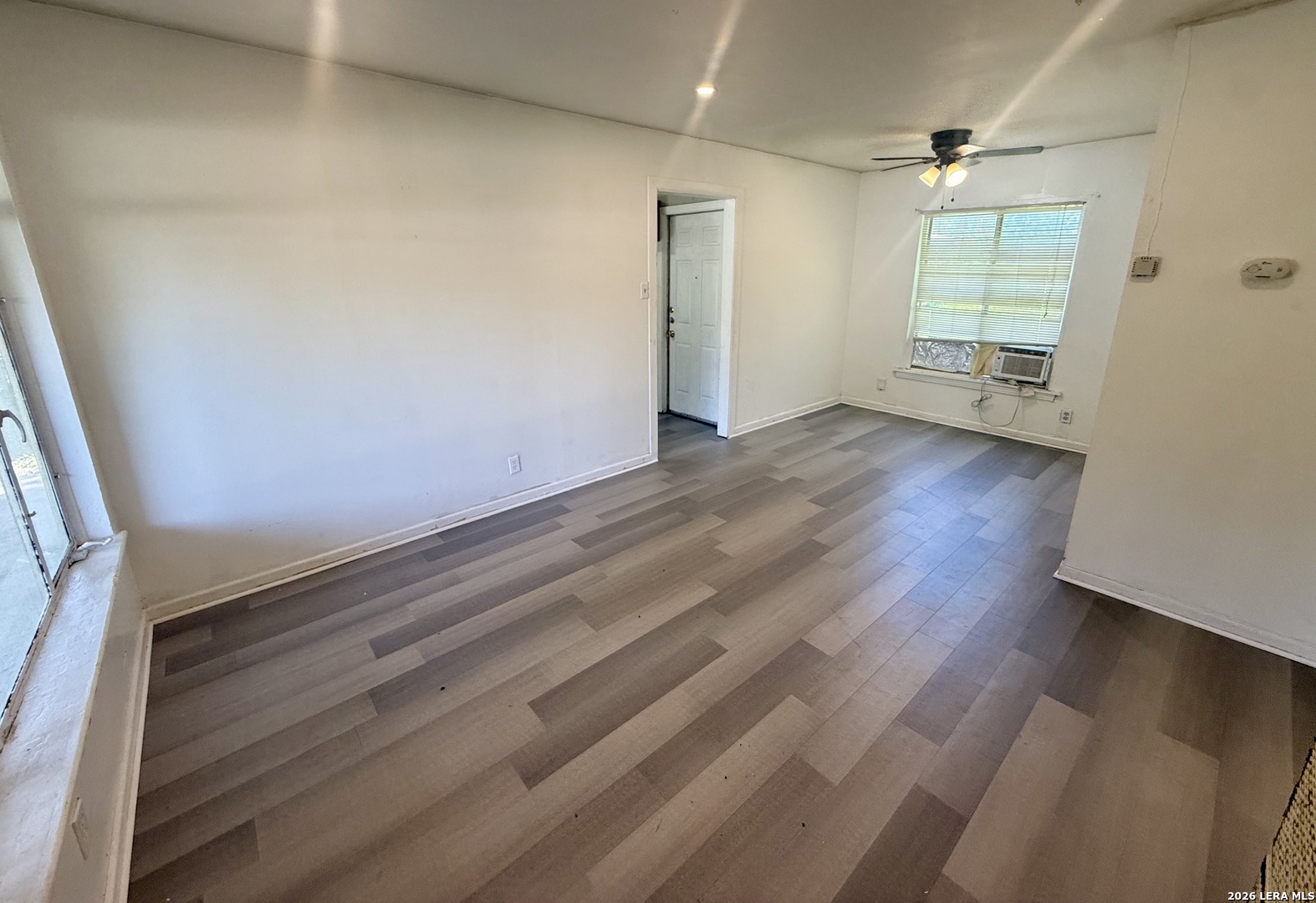 231 W Jewell