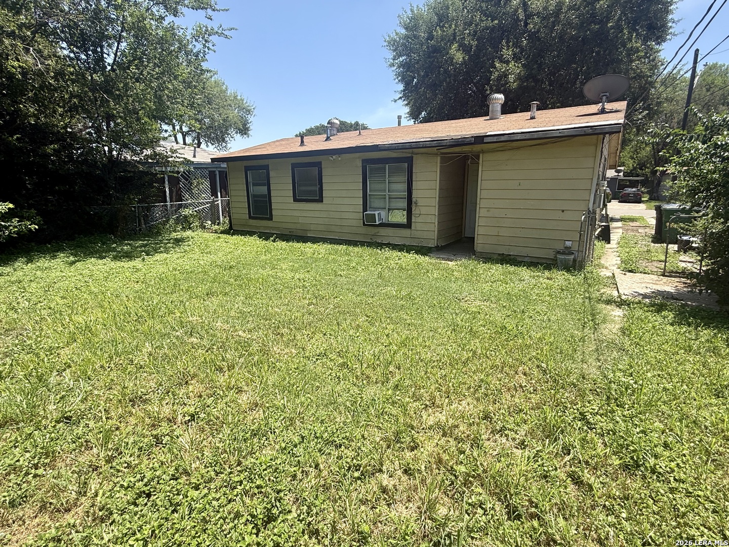 231 W Jewell