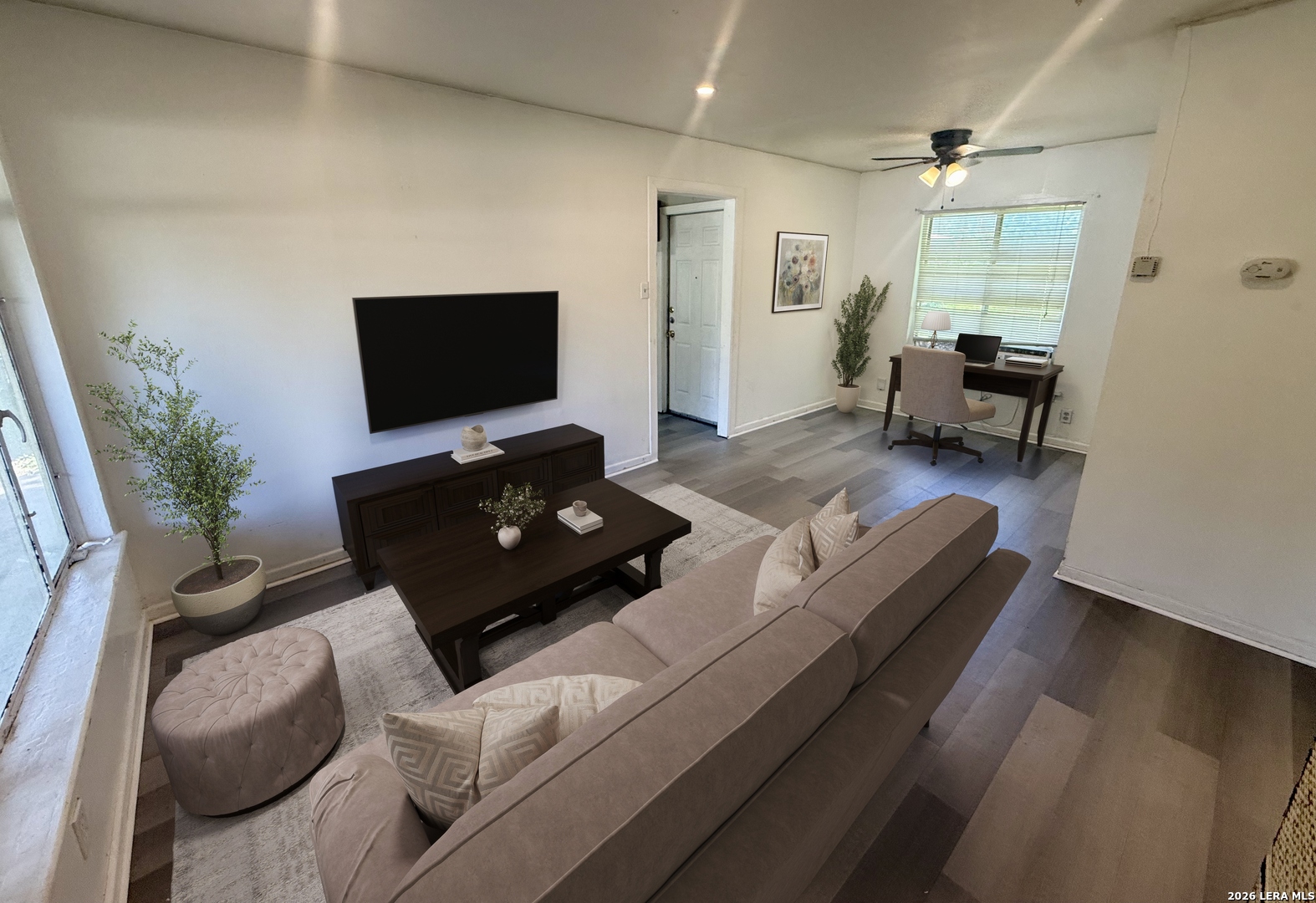 231 W Jewell