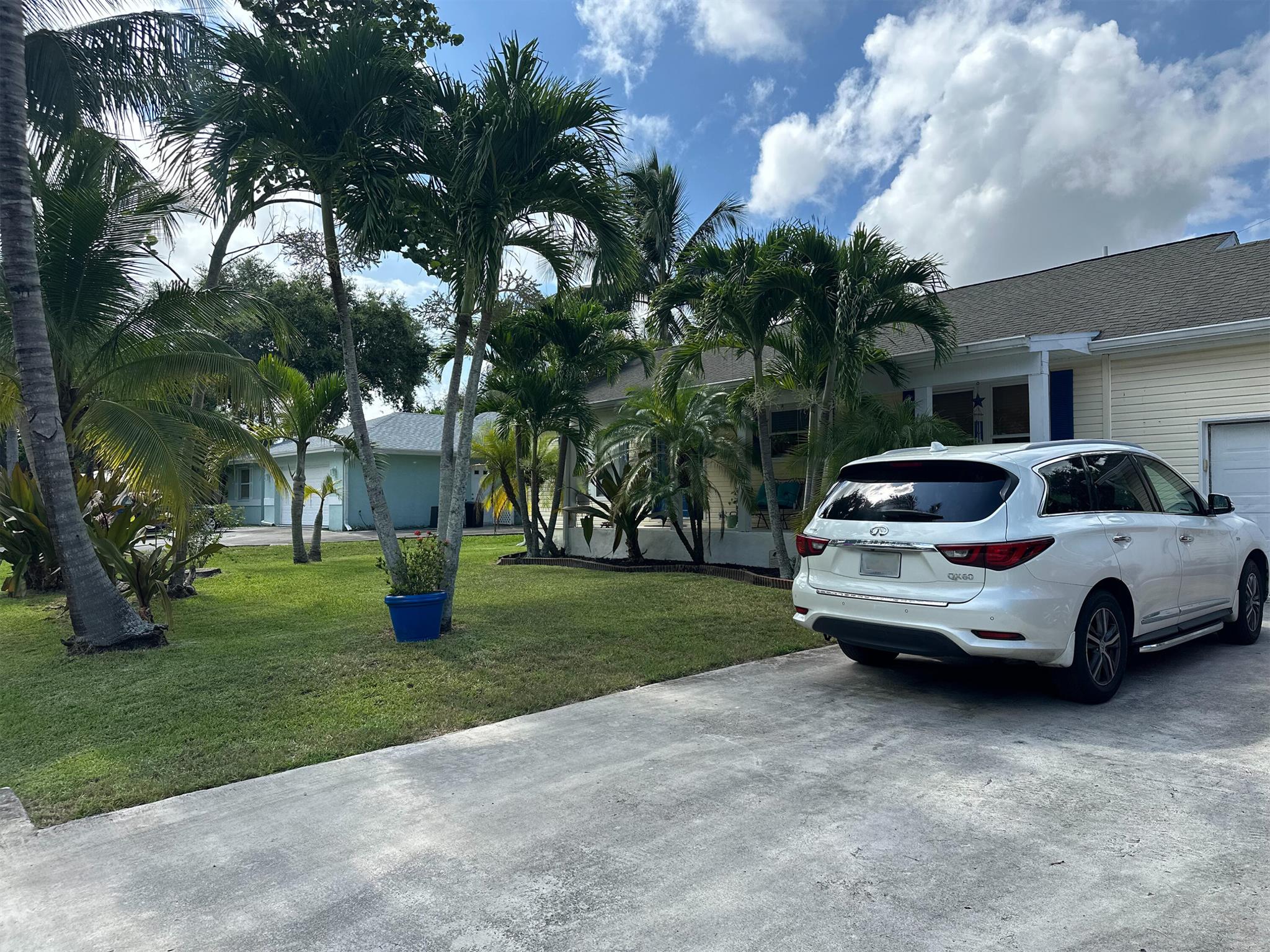 3759 SE Upper Street