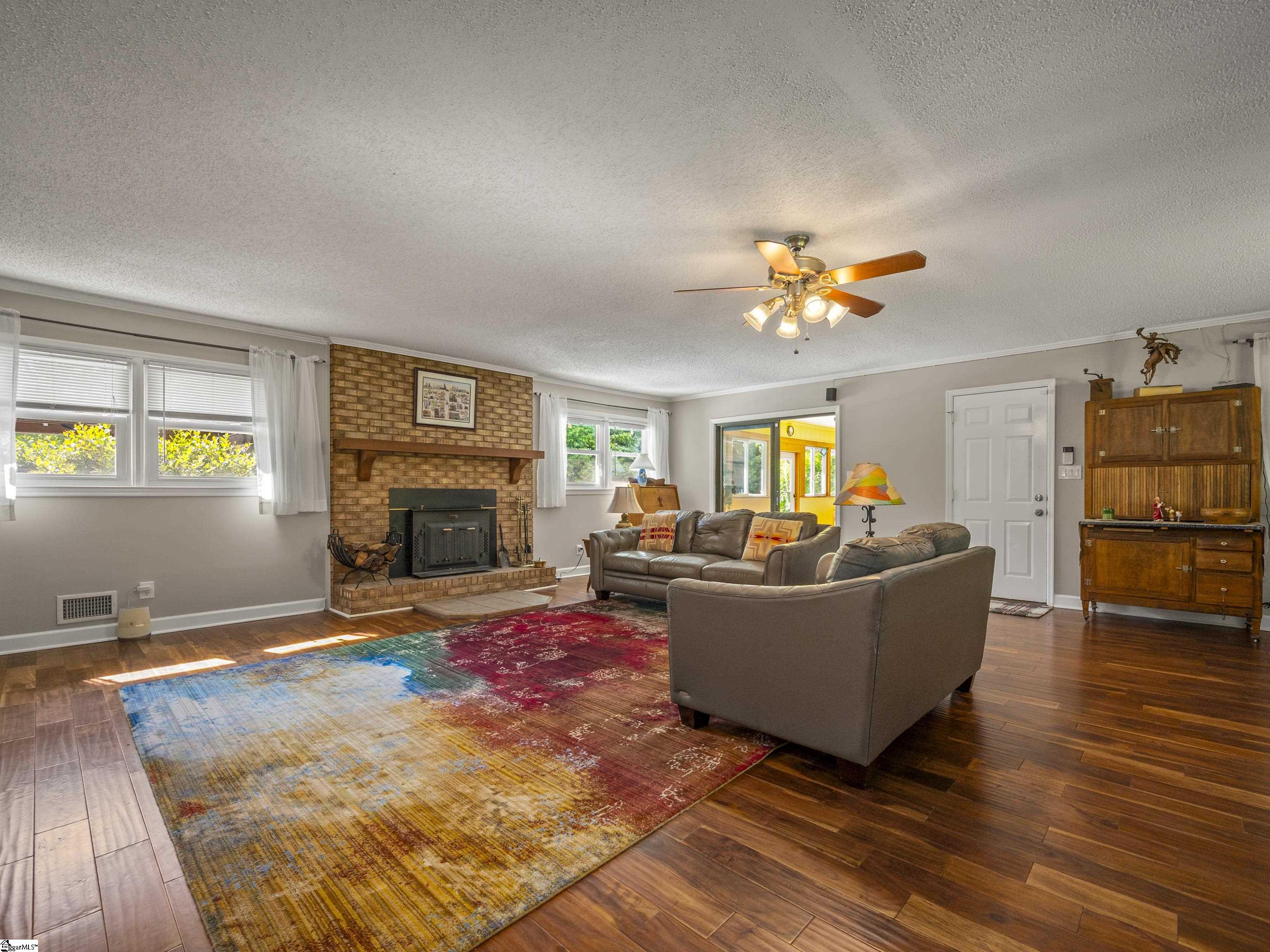 301 Spring Valley Road