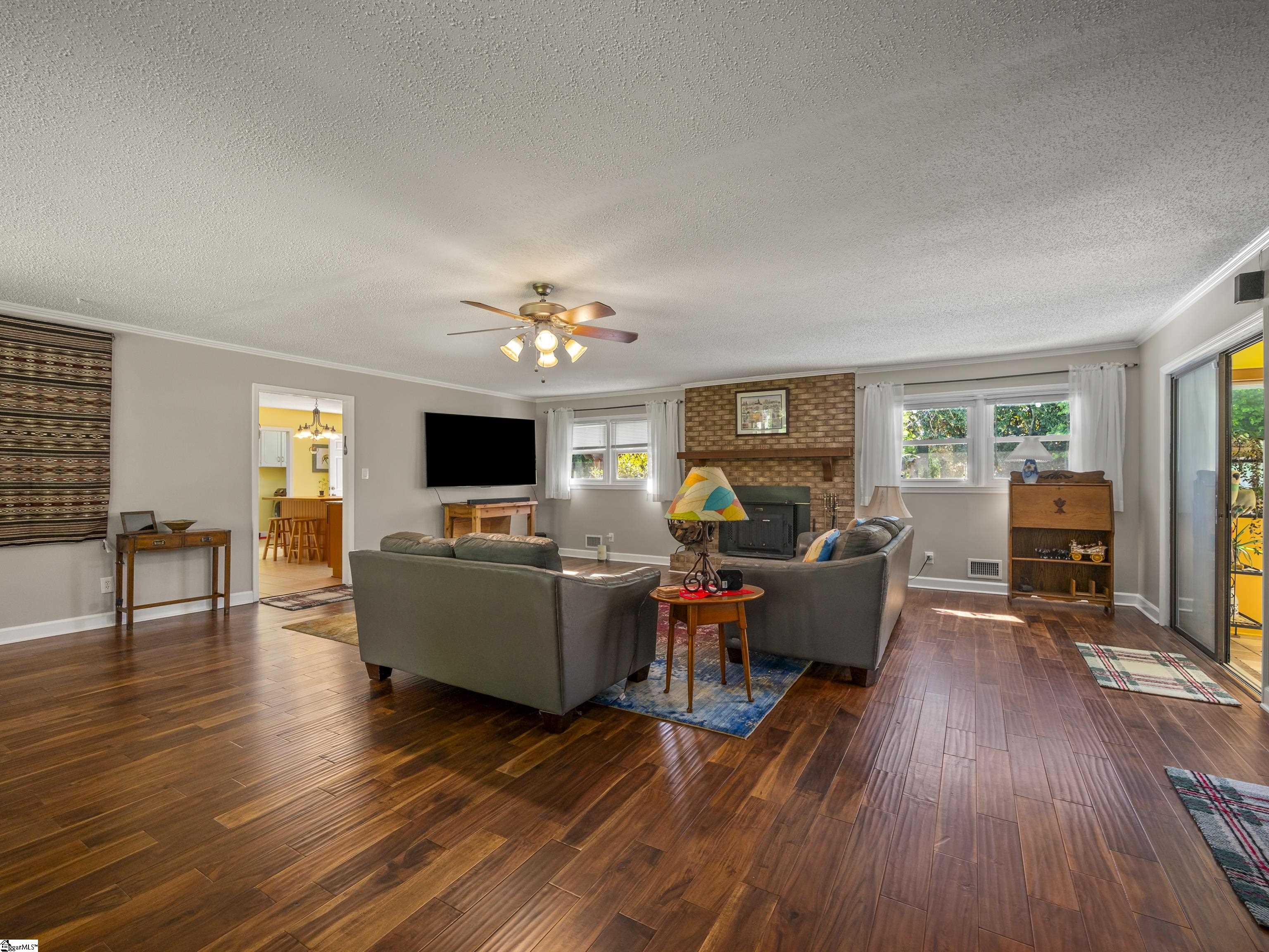 301 Spring Valley Road