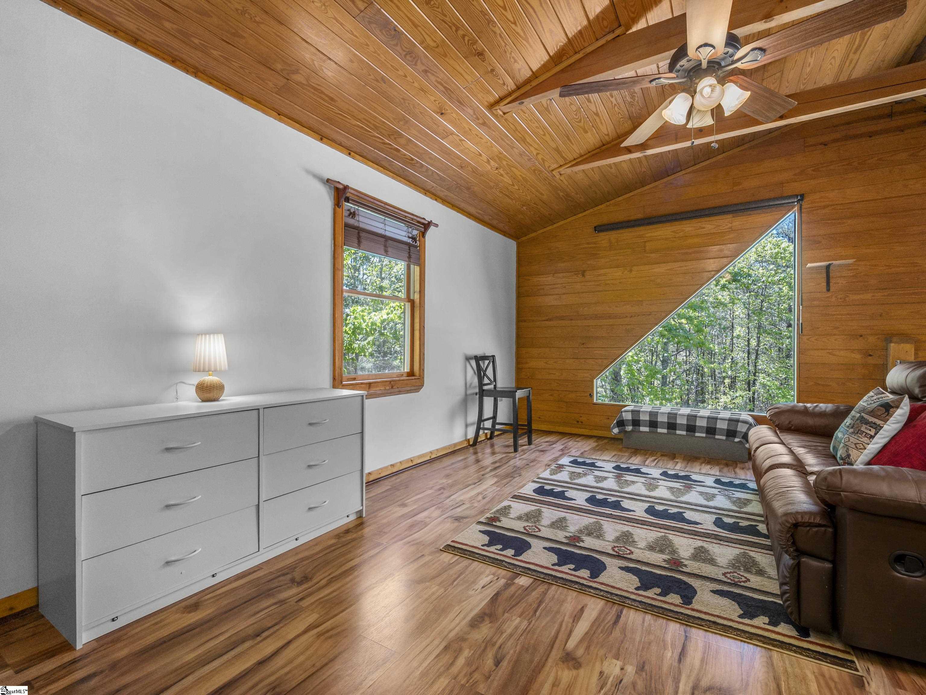 125 Pine Ridge Drive