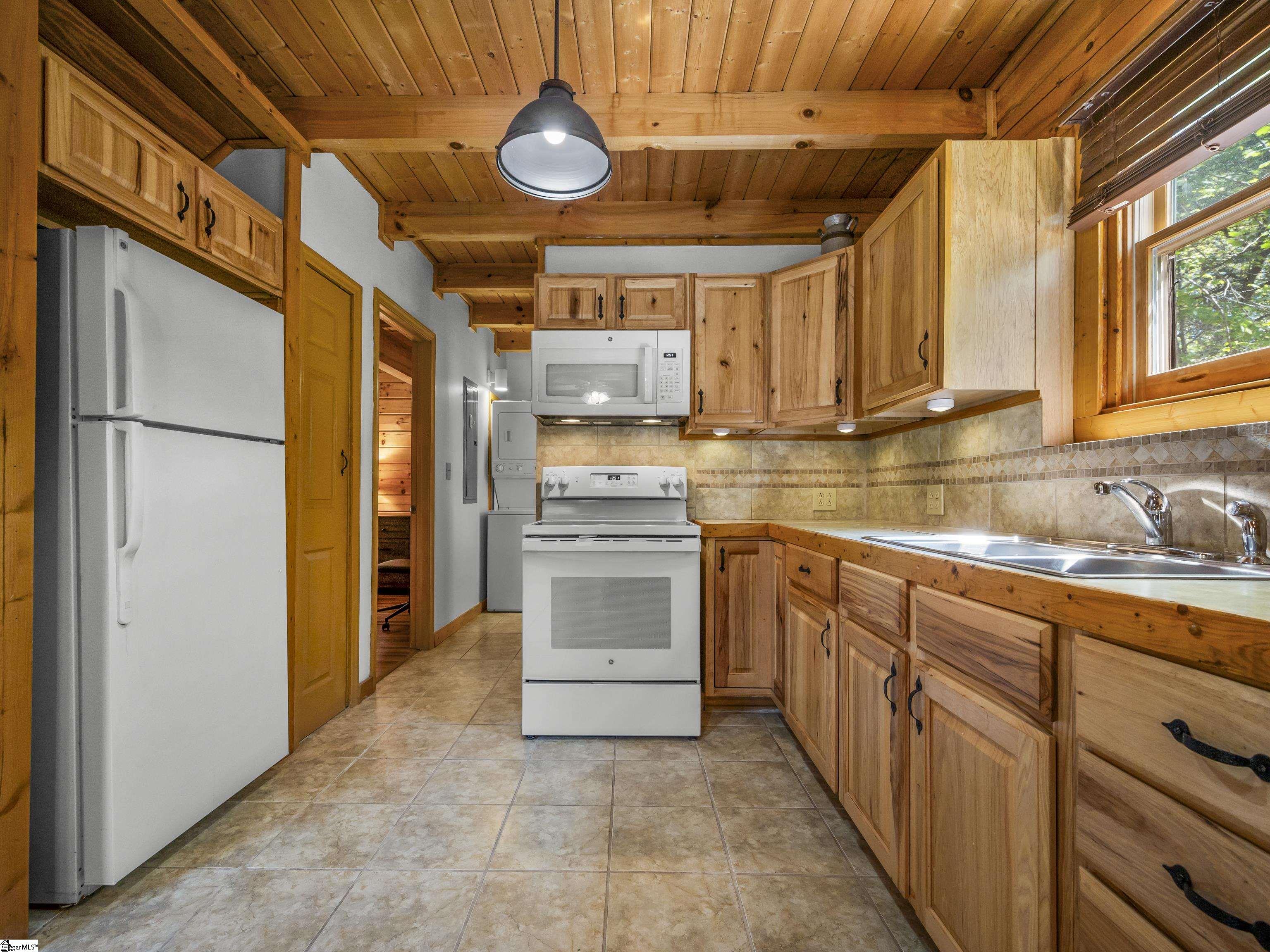 125 Pine Ridge Drive