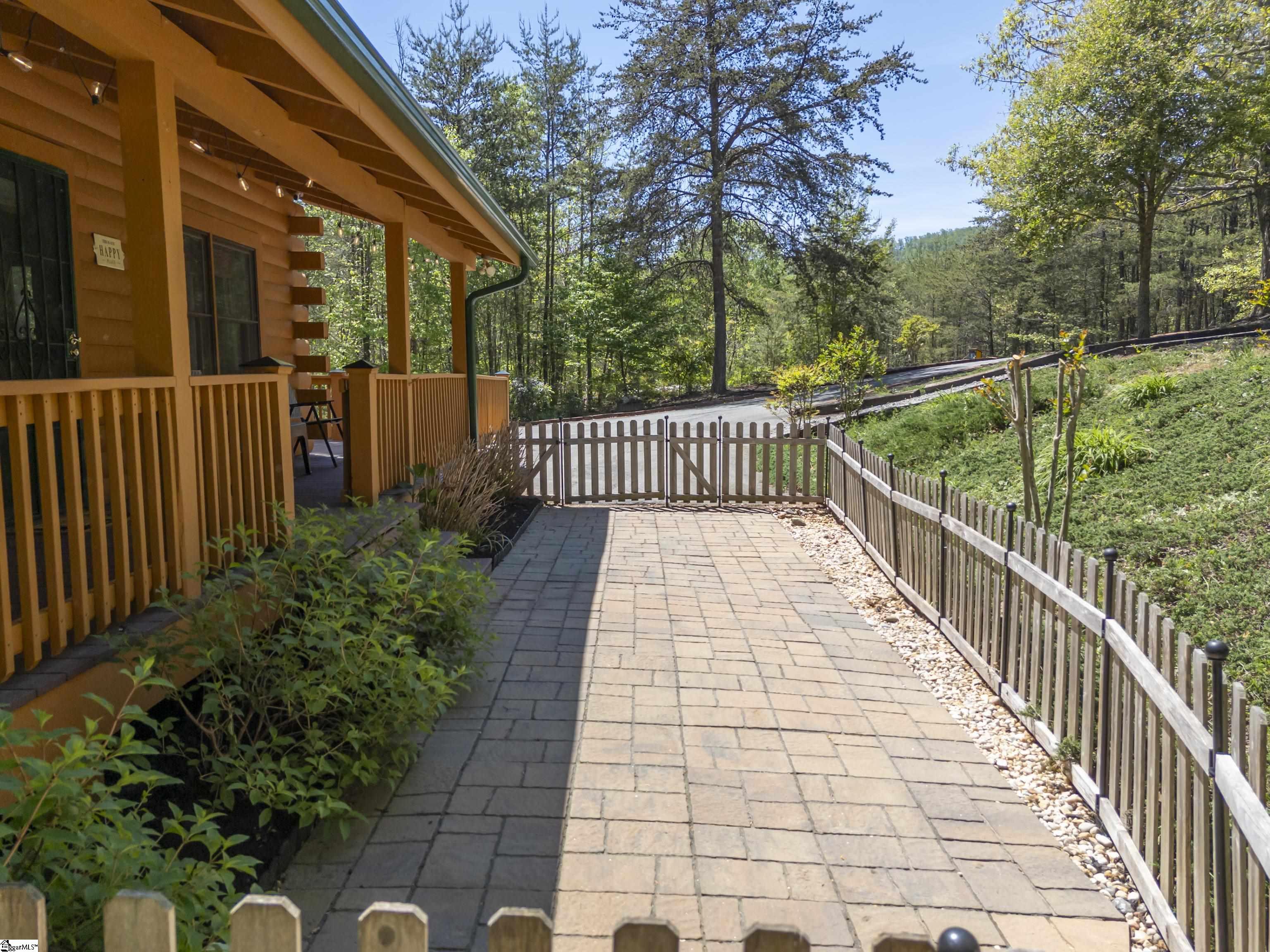 125 Pine Ridge Drive