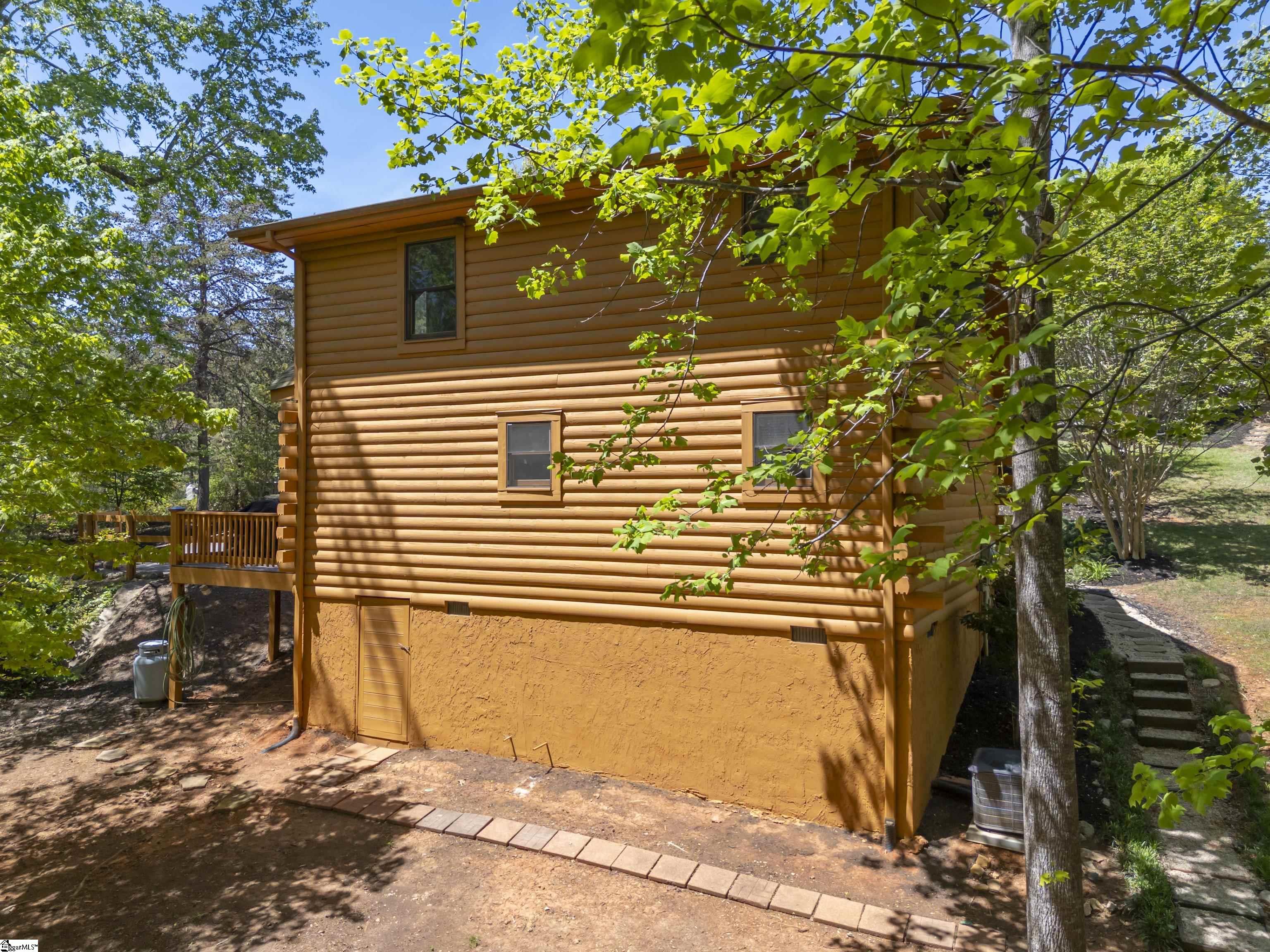 125 Pine Ridge Drive