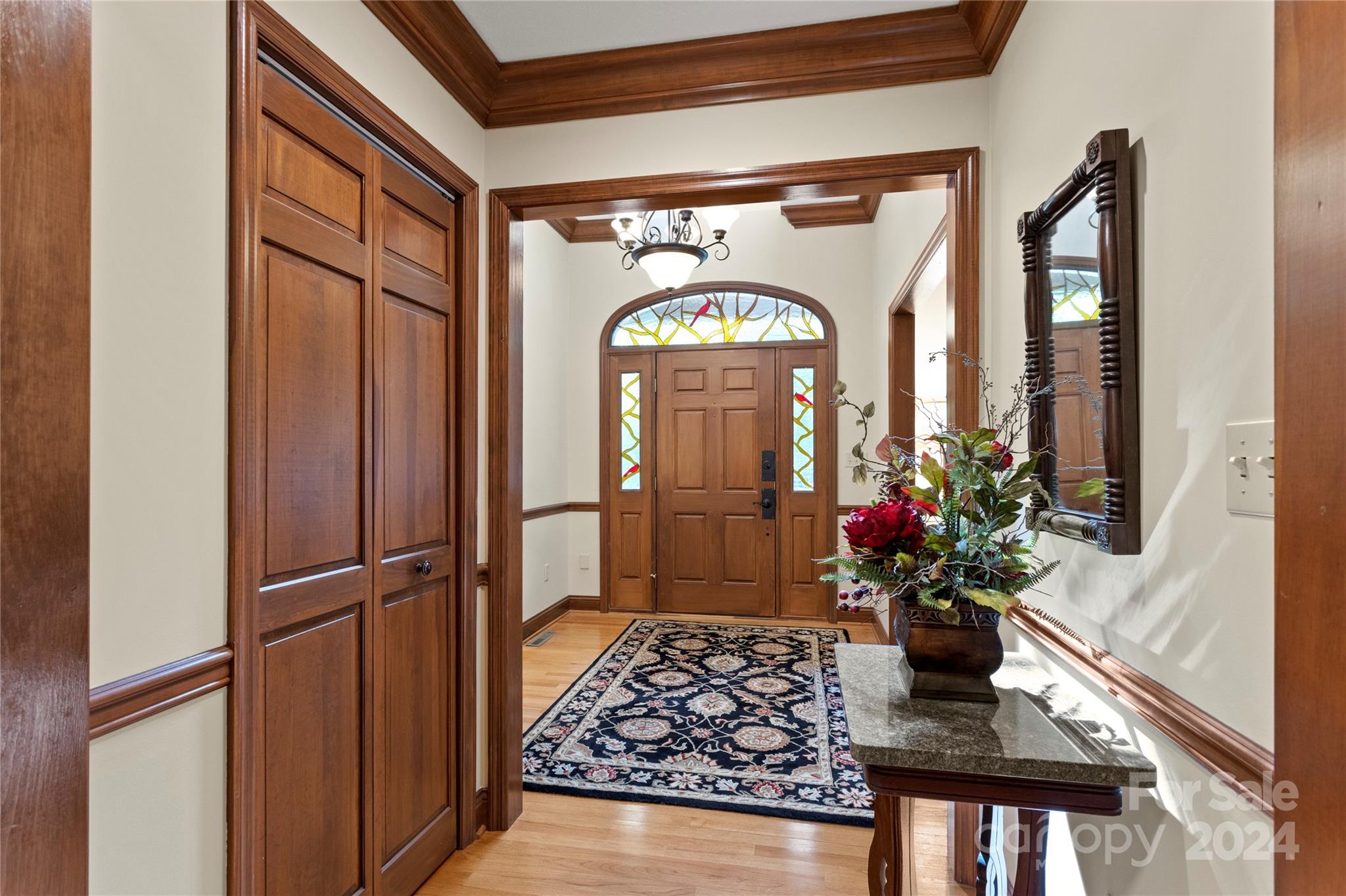 113 Woodglen Court