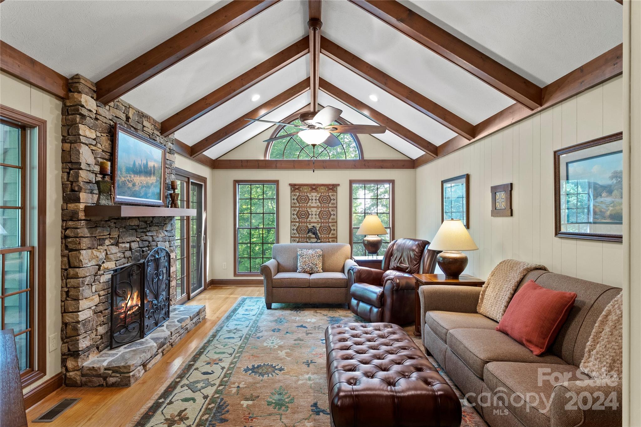113 Woodglen Court
