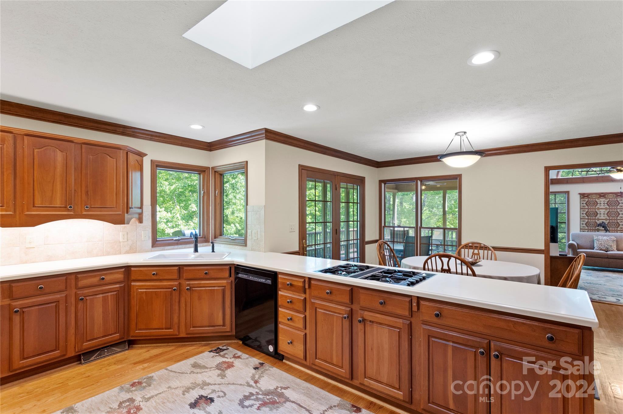 113 Woodglen Court