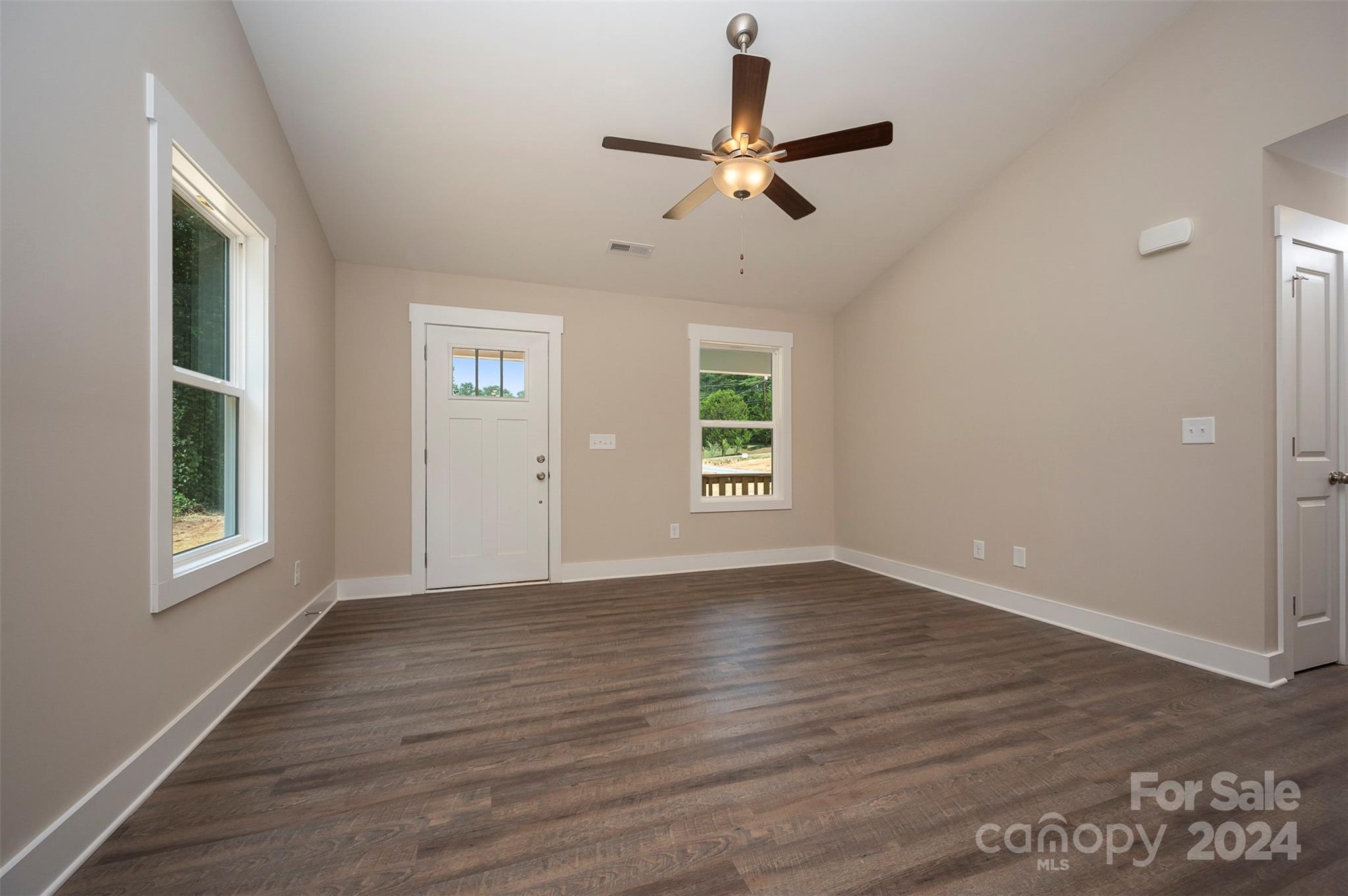 189 Forest Lake Road