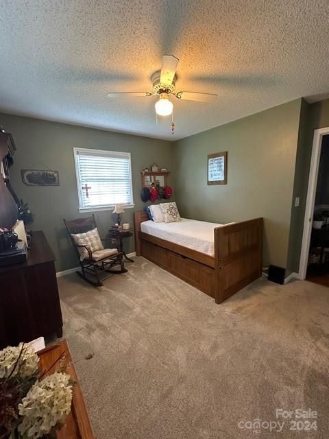 244 N Woodleaf Road