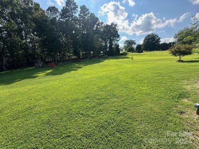 244 N Woodleaf Road