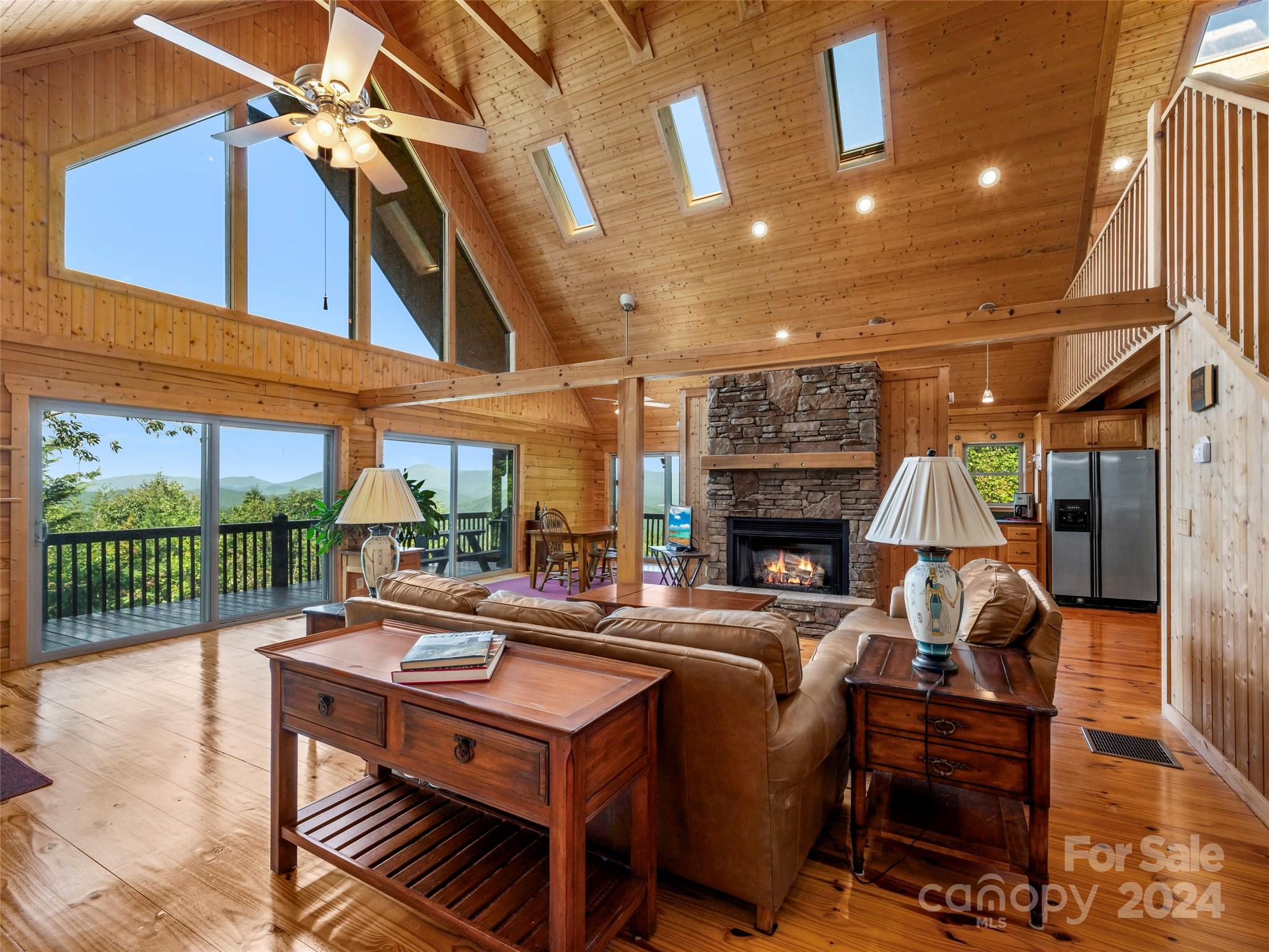 210 Coady Ridge