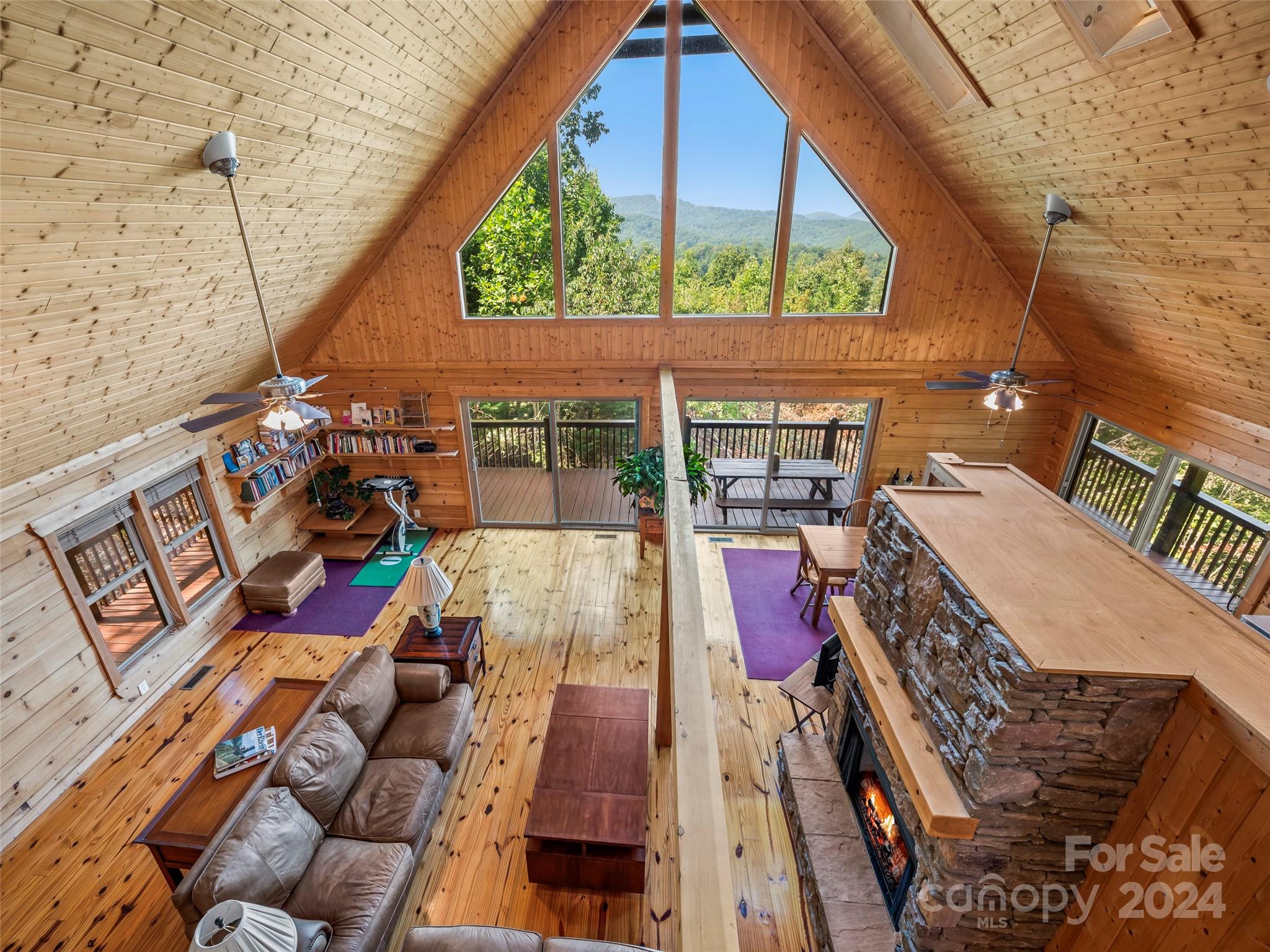 210 Coady Ridge
