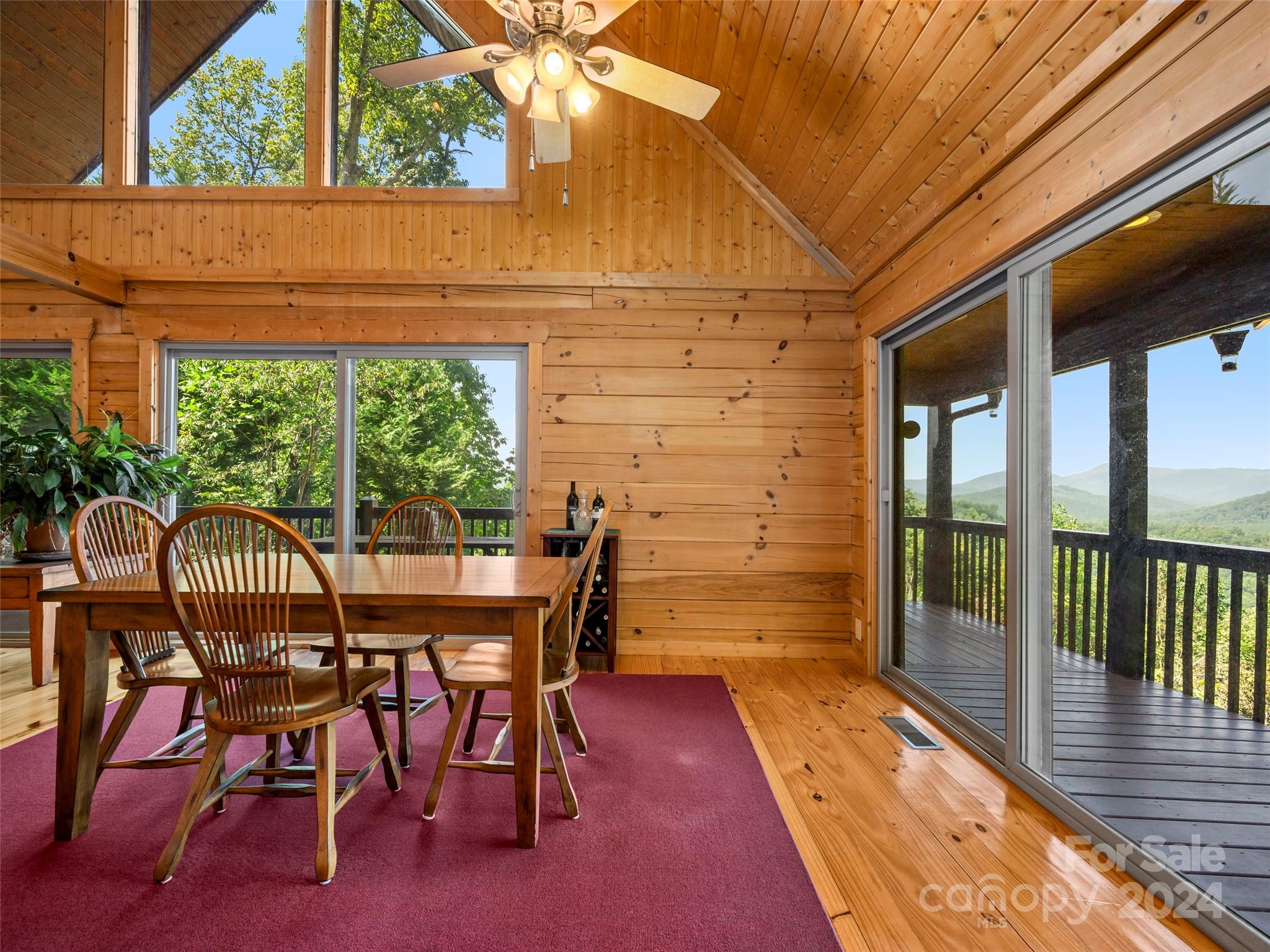 210 Coady Ridge
