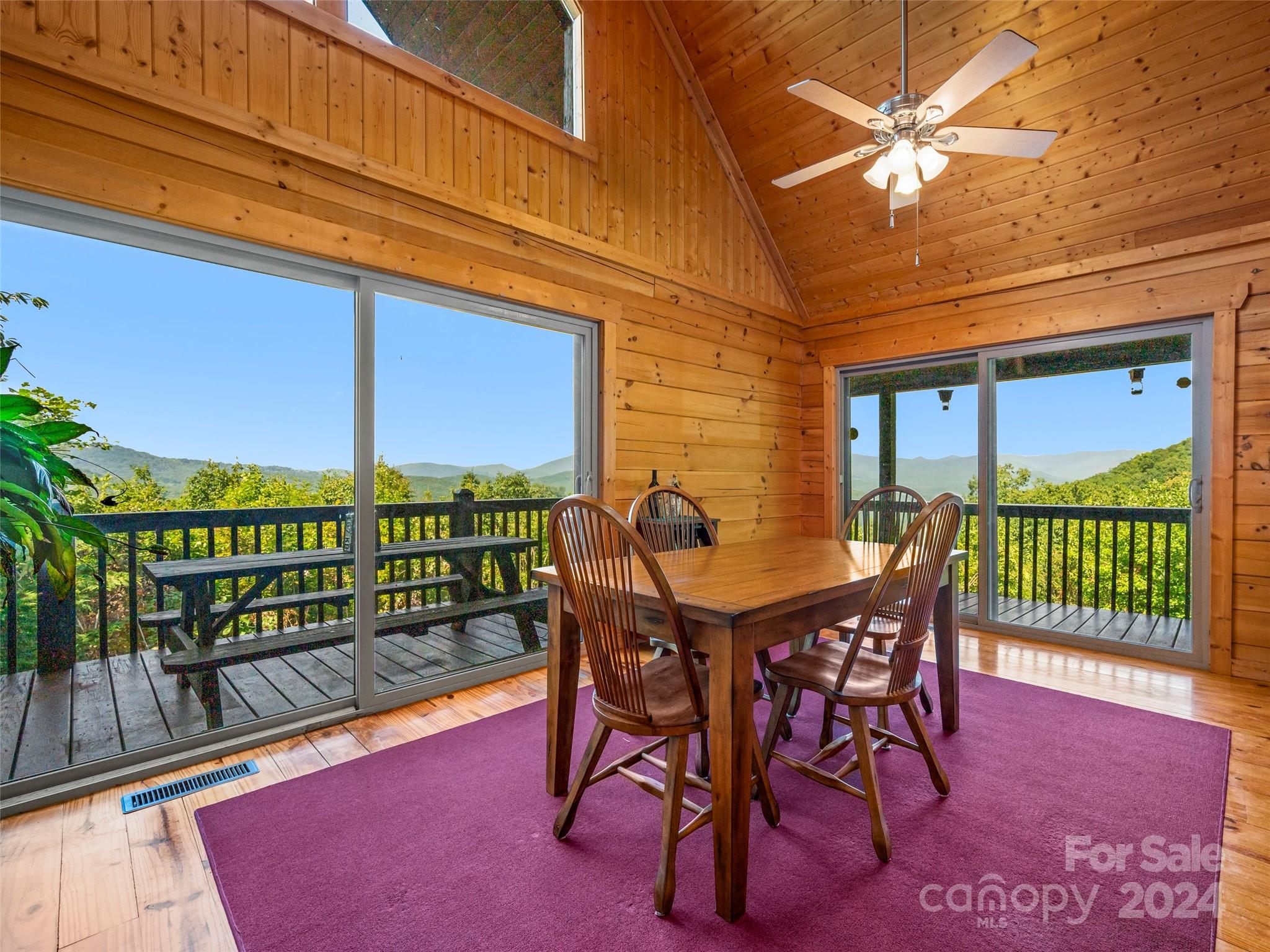 210 Coady Ridge
