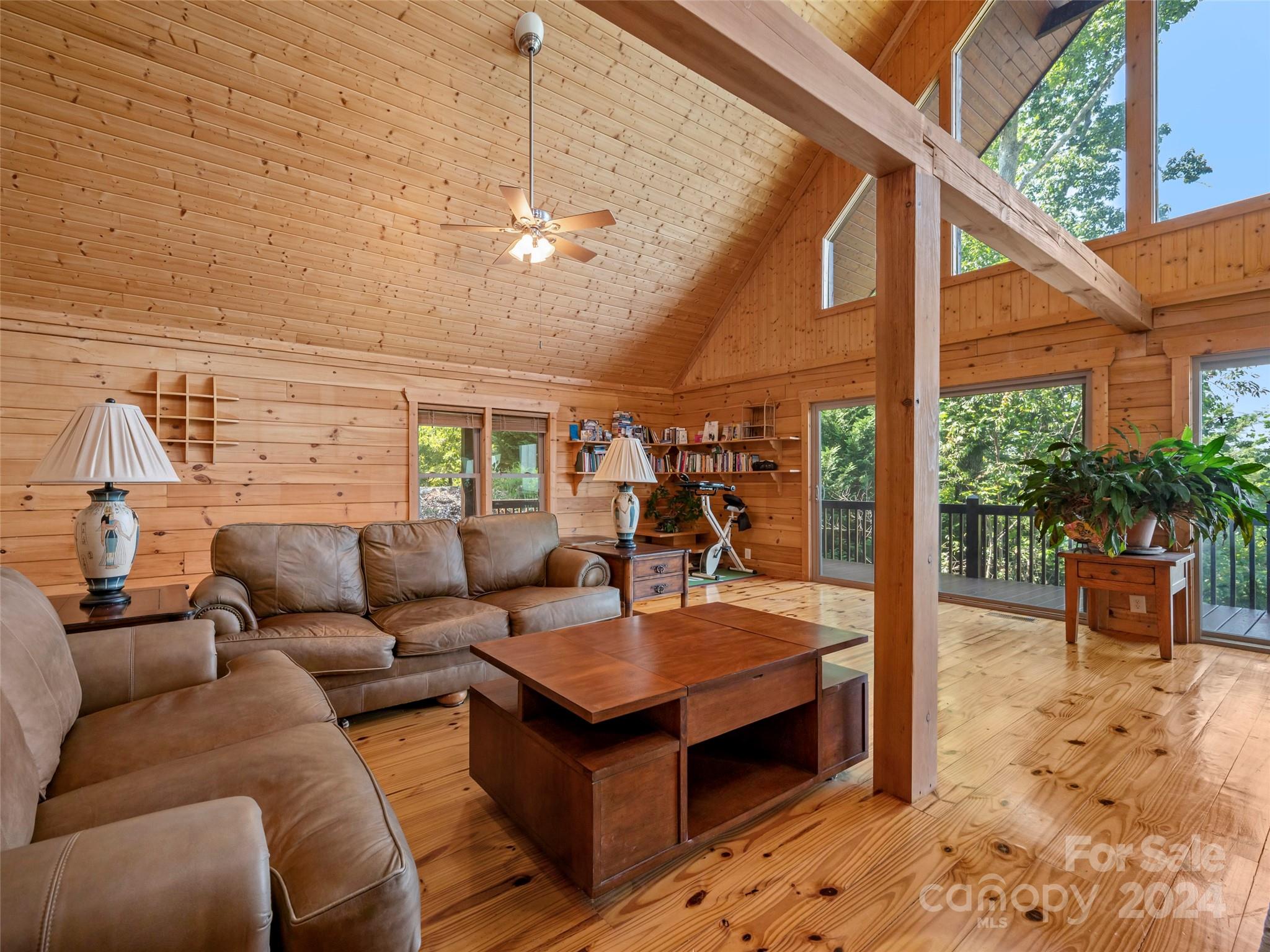 210 Coady Ridge