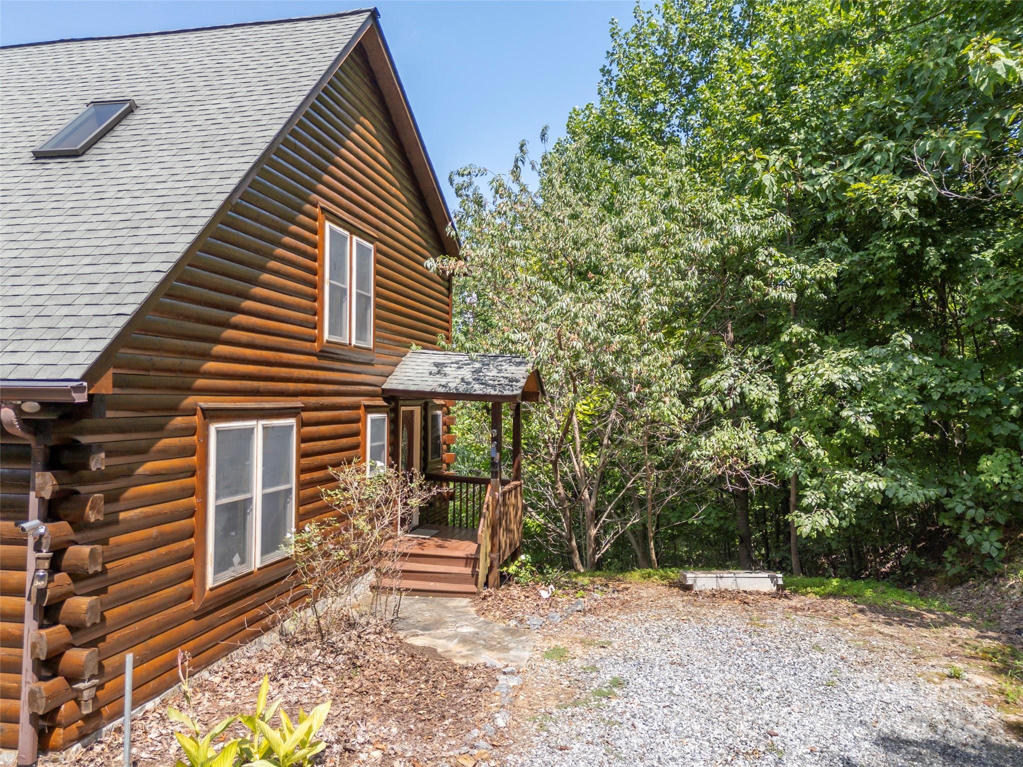 210 Coady Ridge