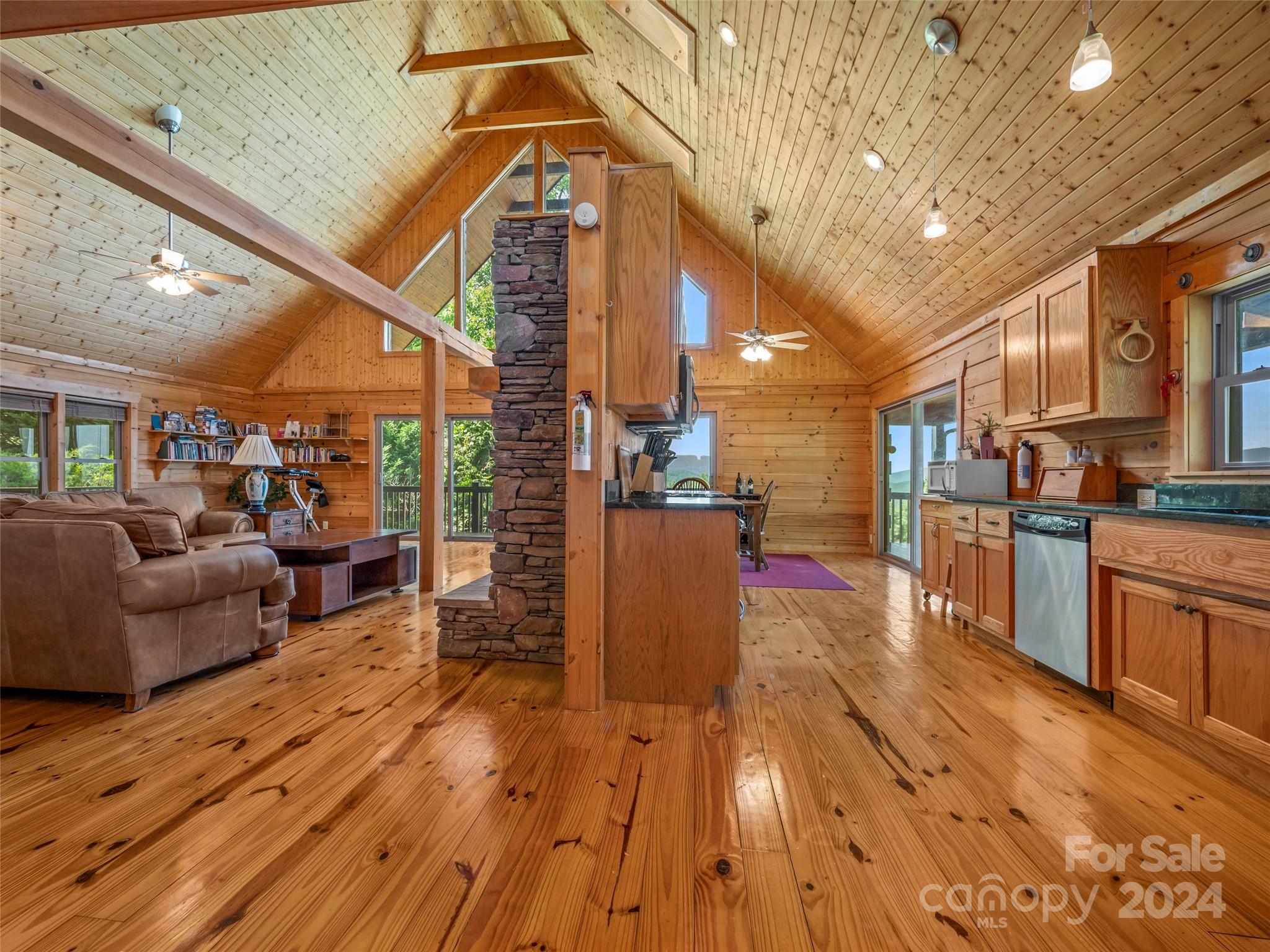 210 Coady Ridge