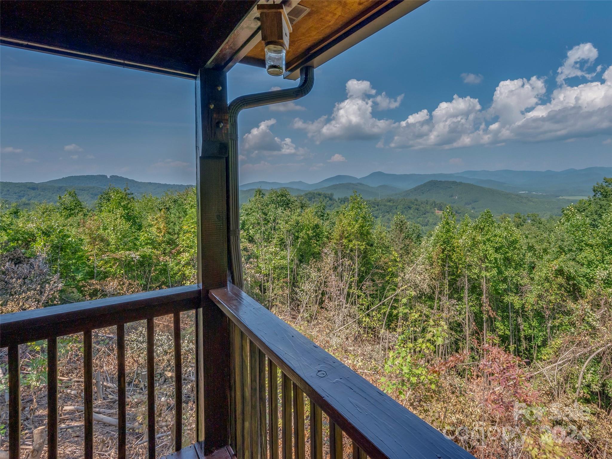 210 Coady Ridge