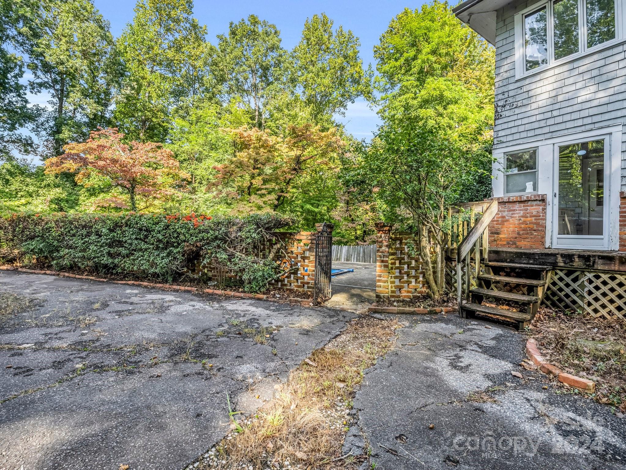 210 Fox Trot Lane