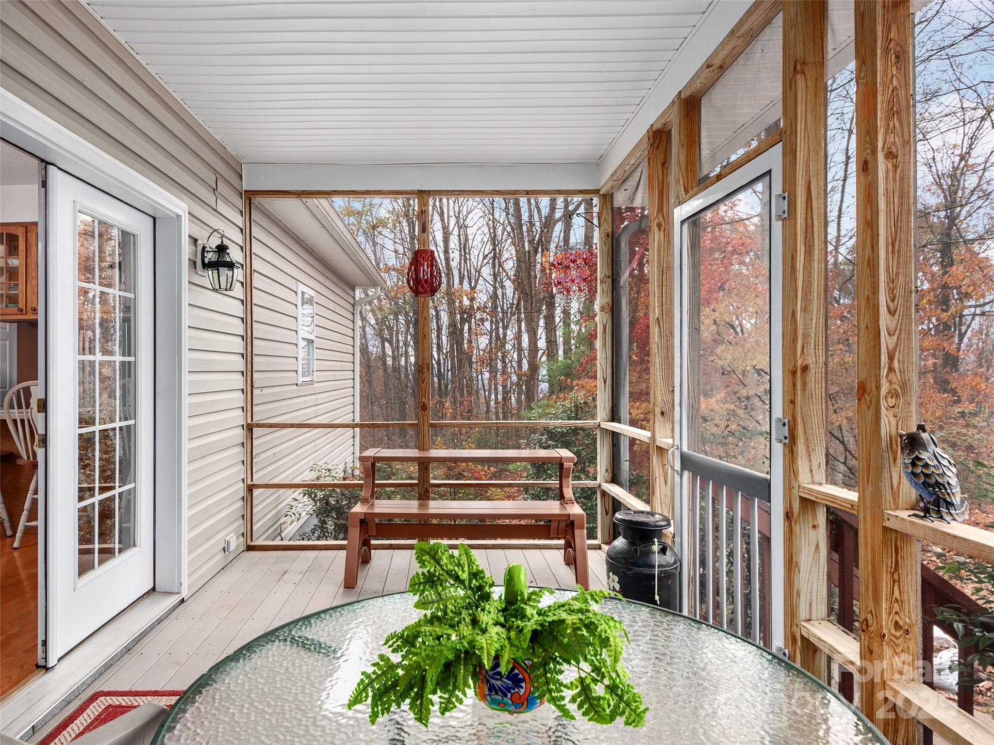 345 Ravenwood Lane