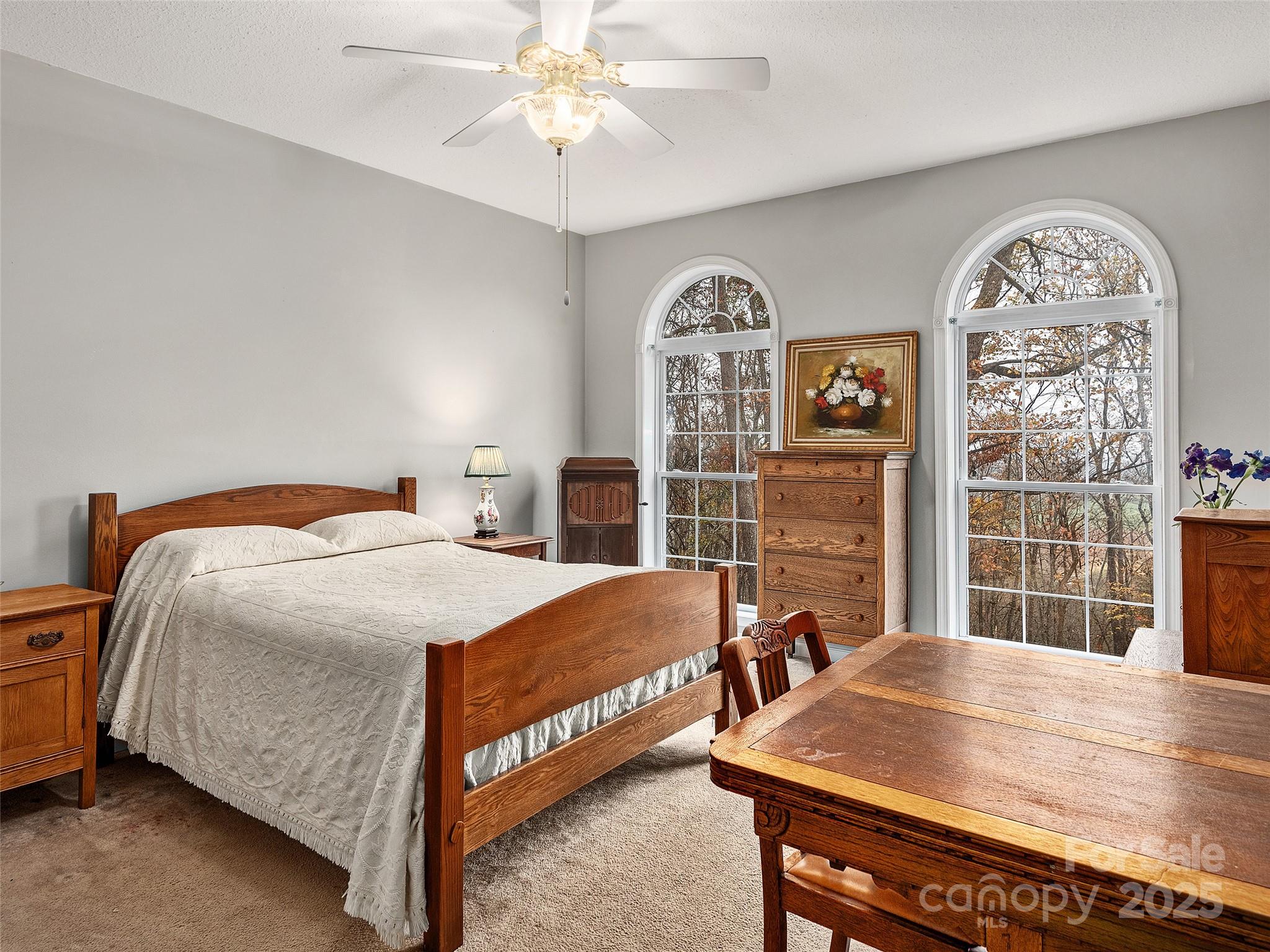 345 Ravenwood Lane