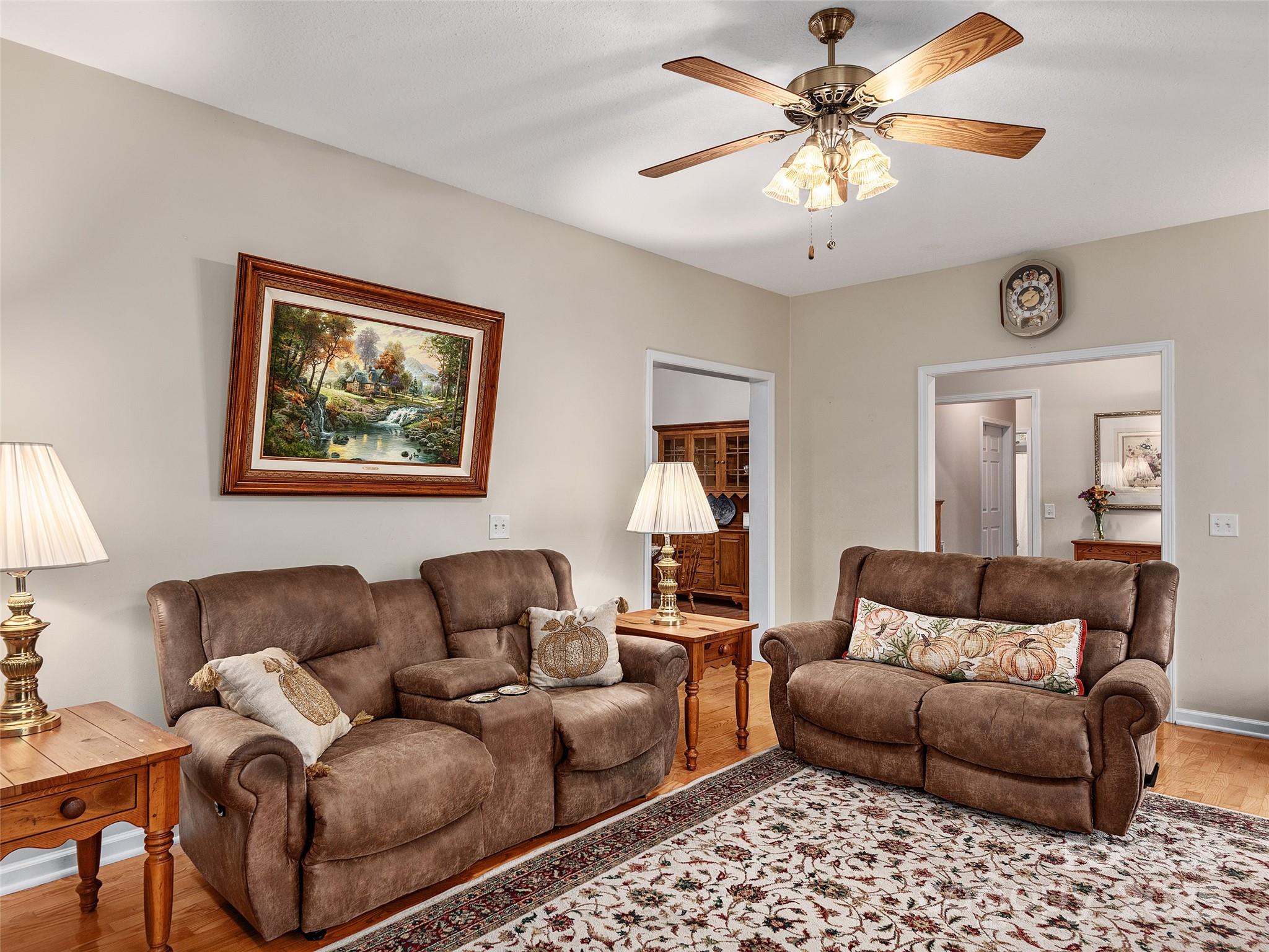 345 Ravenwood Lane