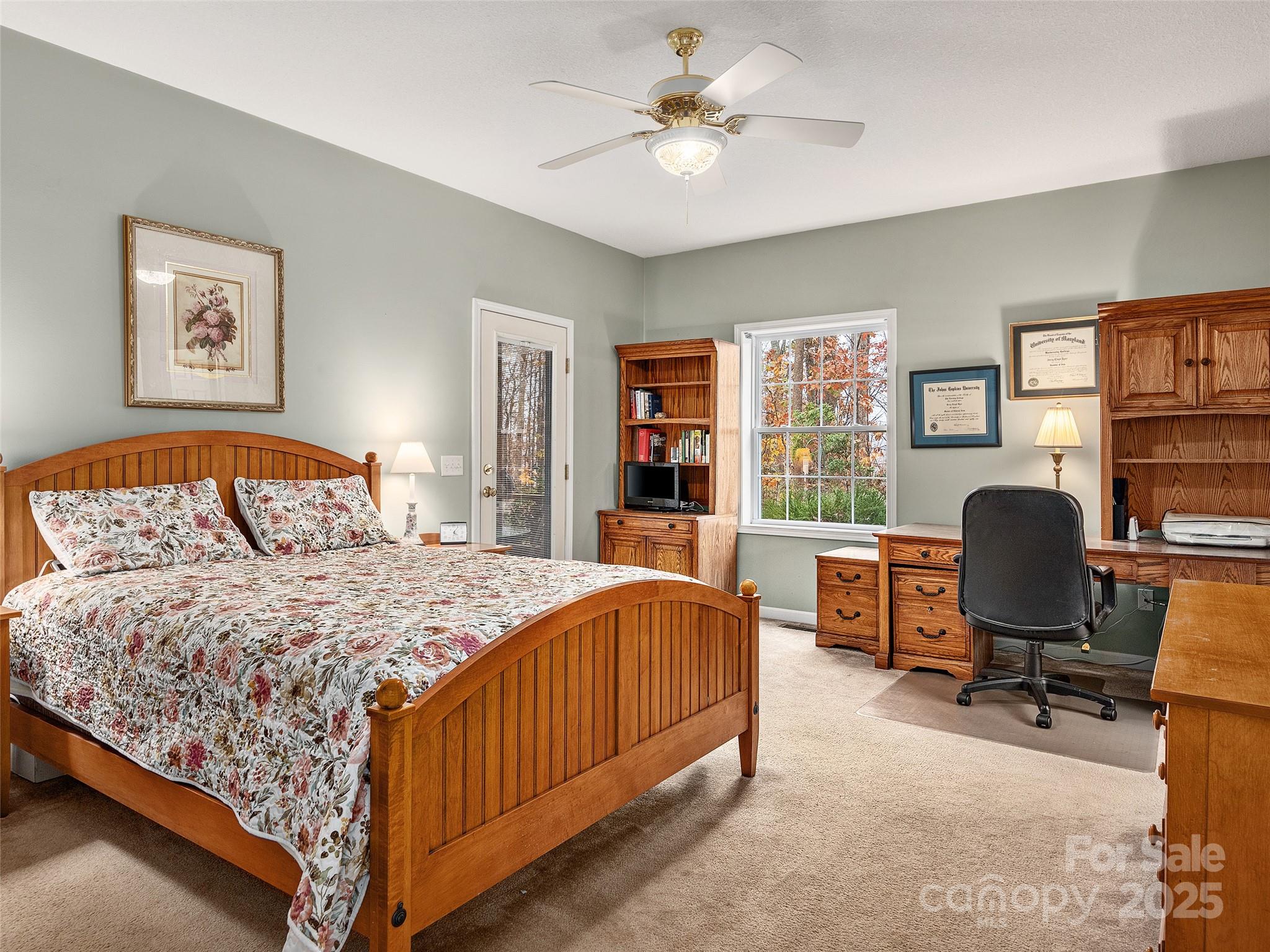 345 Ravenwood Lane