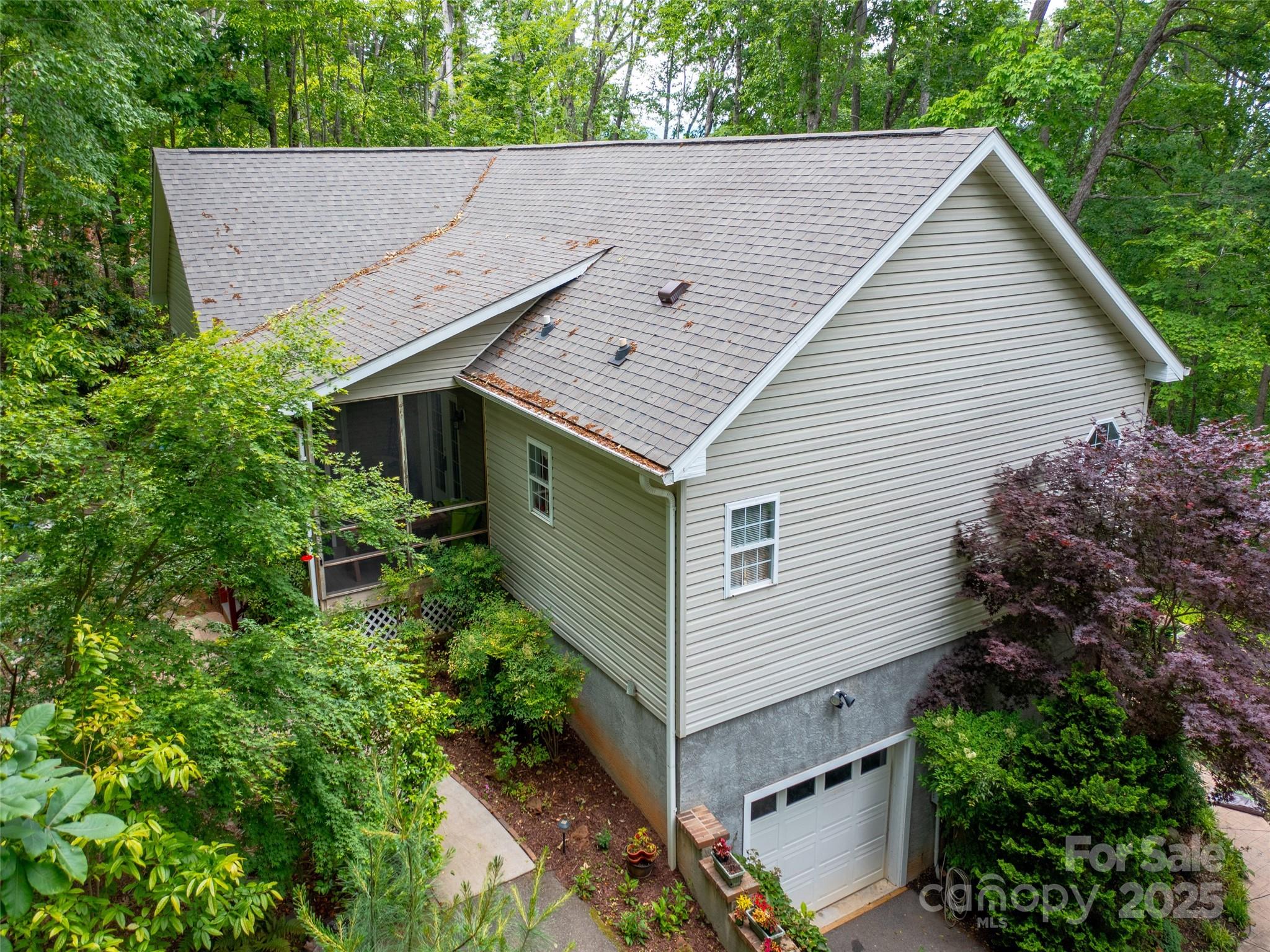 345 Ravenwood Lane
